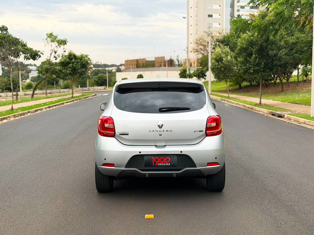 RENAULT SANDERO