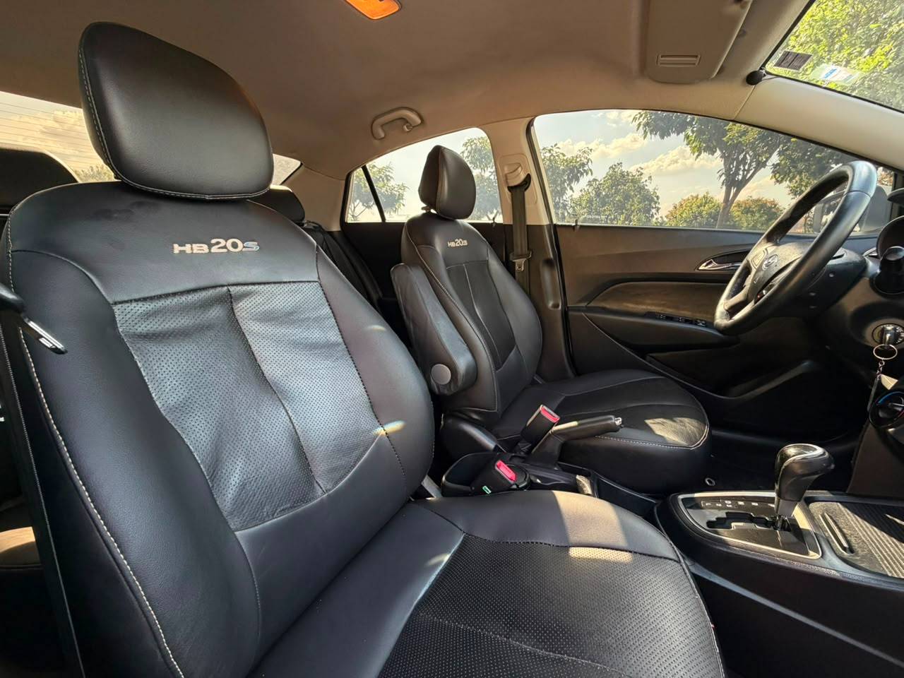 HYUNDAI HB20S