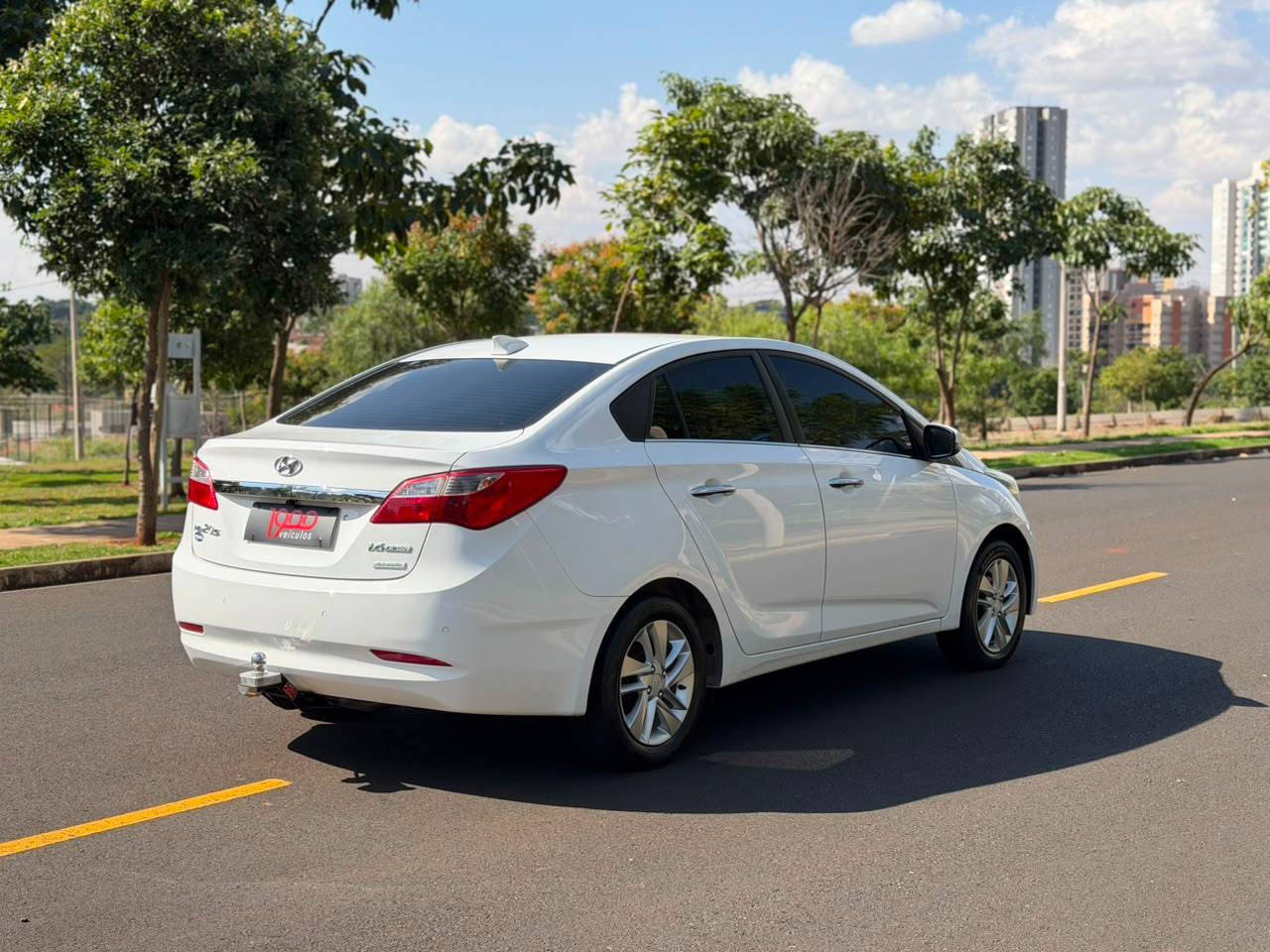 HYUNDAI HB20S