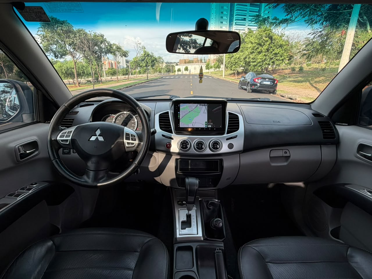 MITSUBISHI L200 TRITON