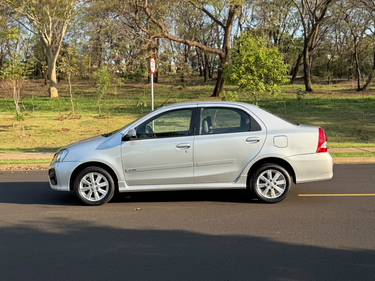 TOYOTA ETIOS