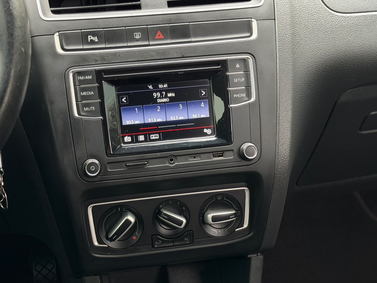 VOLKSWAGEN FOX