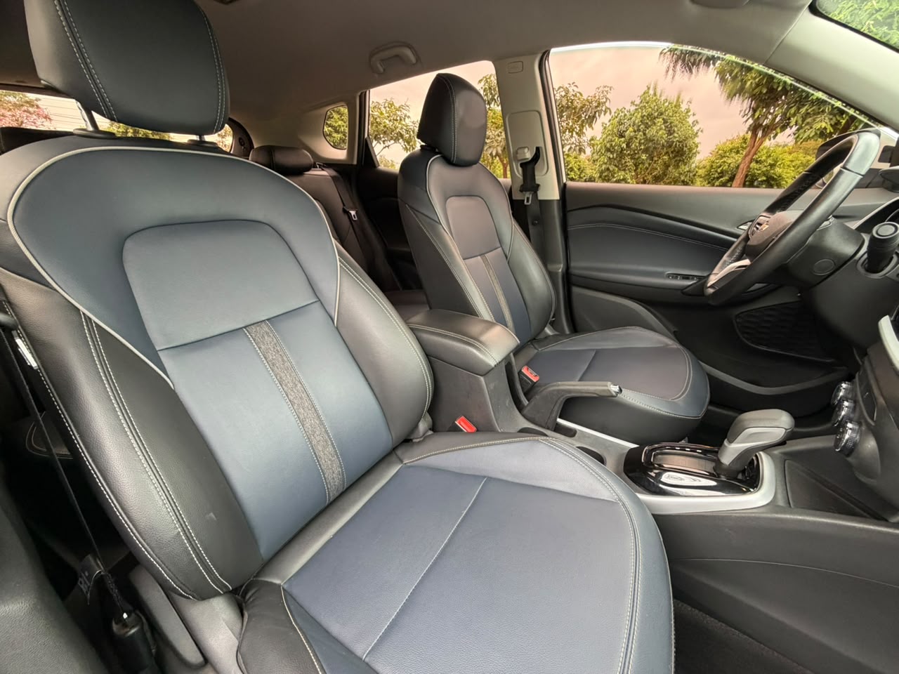 CHEVROLET TRACKER