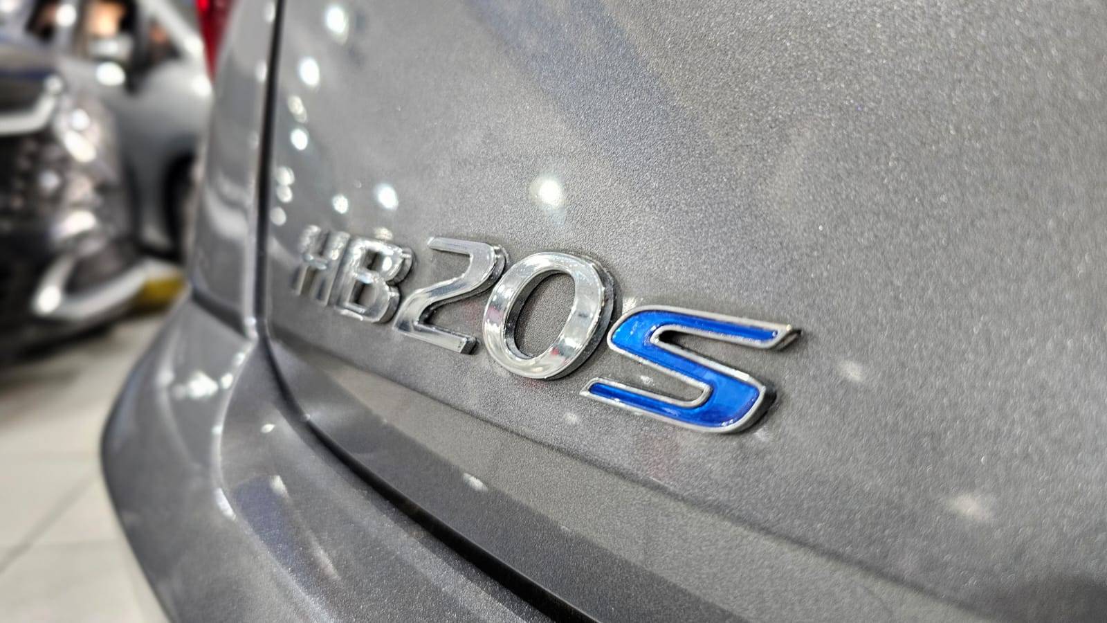 HYUNDAI HB20S