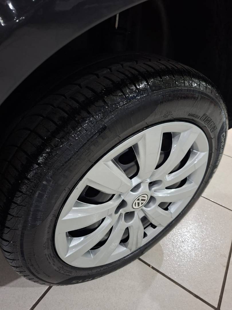 VOLKSWAGEN FOX