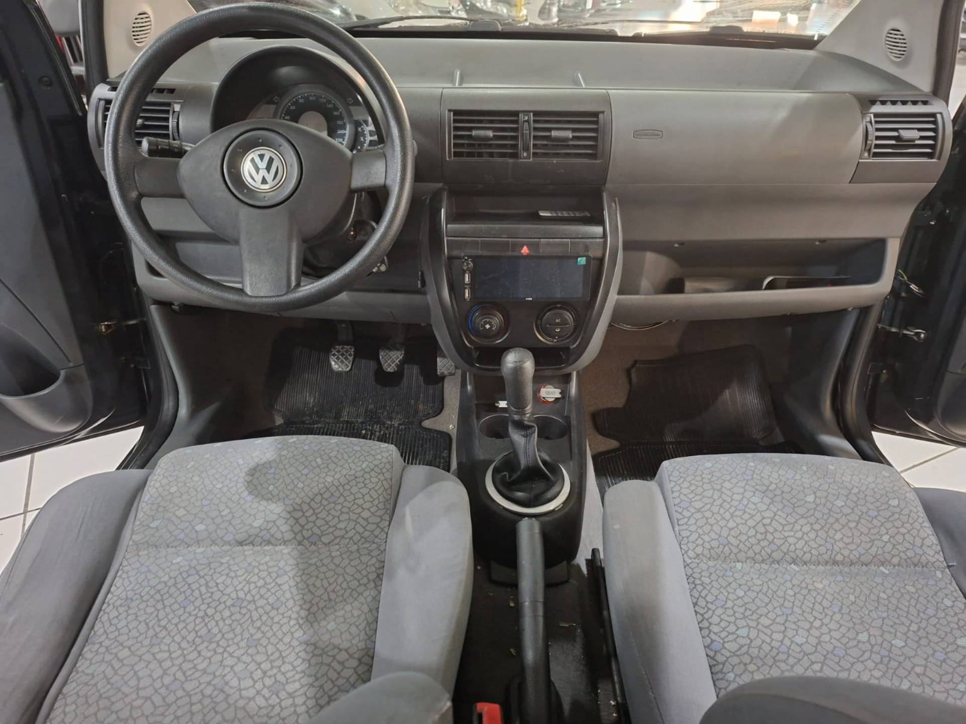 VOLKSWAGEN FOX