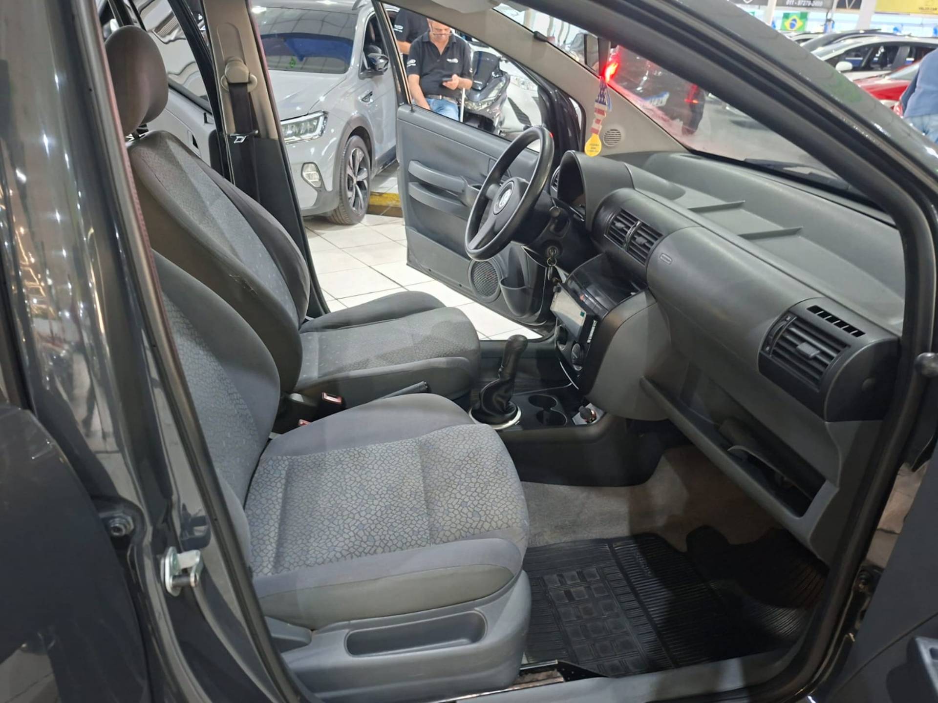 VOLKSWAGEN FOX