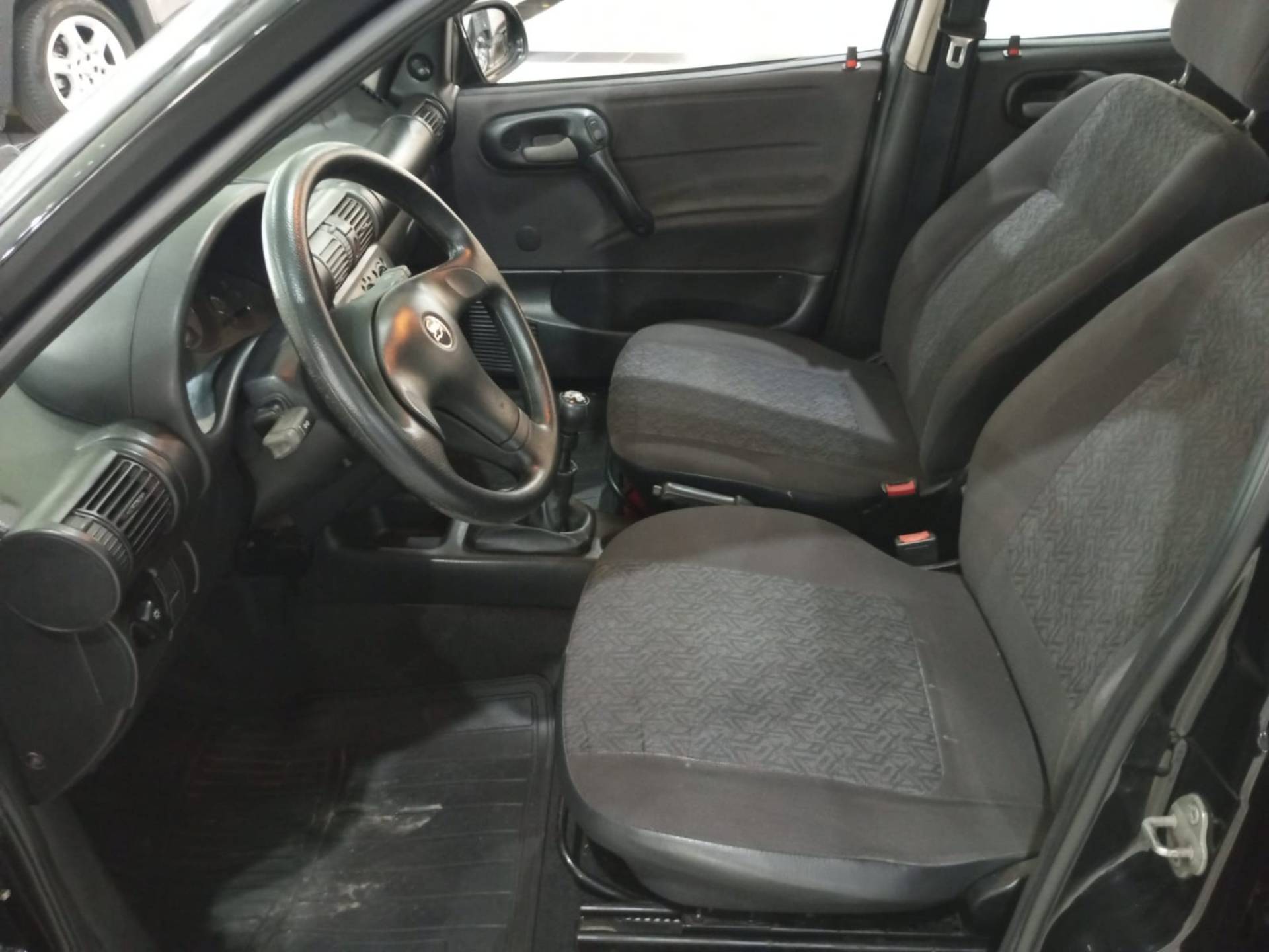 CHEVROLET CORSA