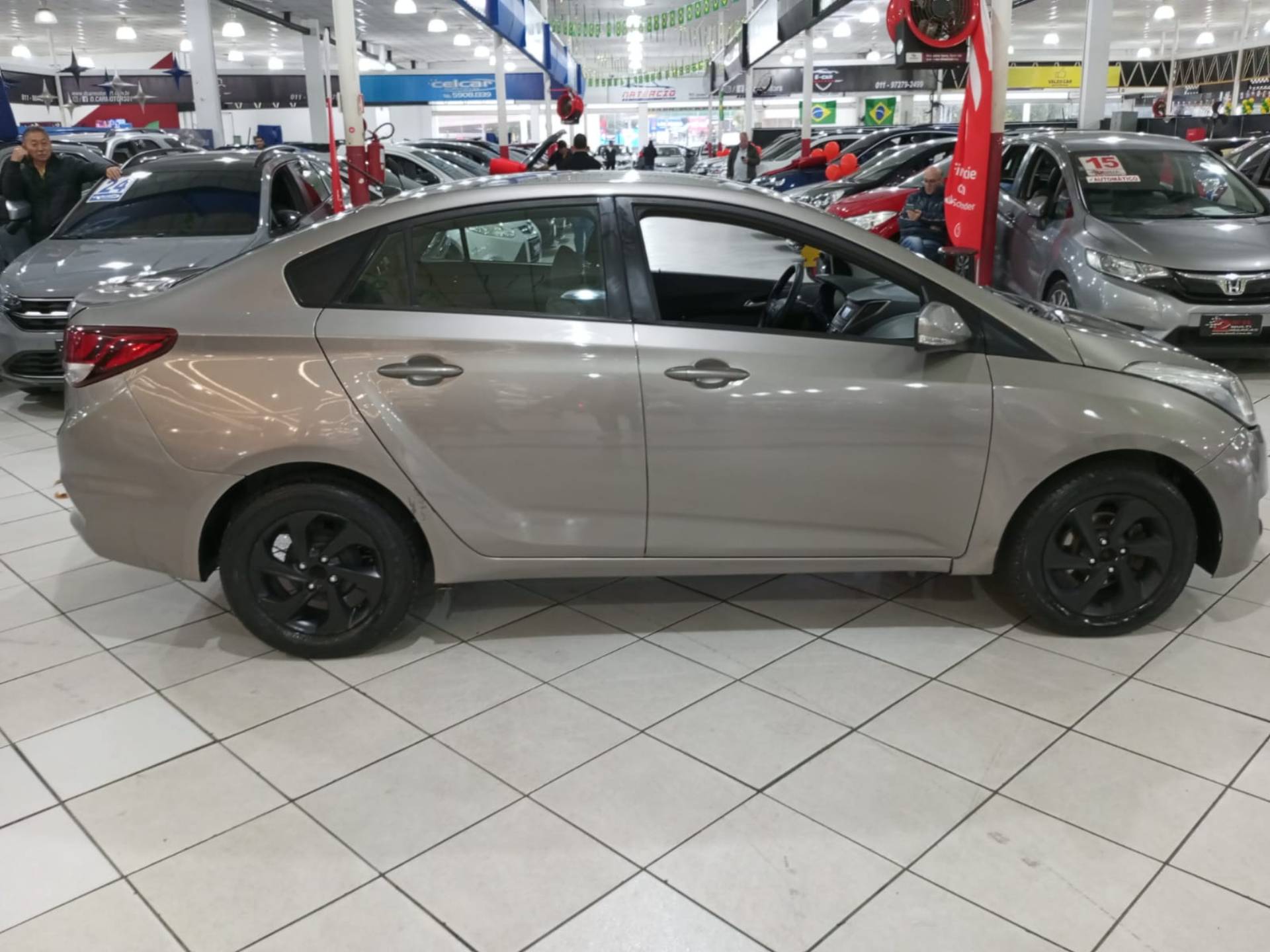 HYUNDAI HB20S