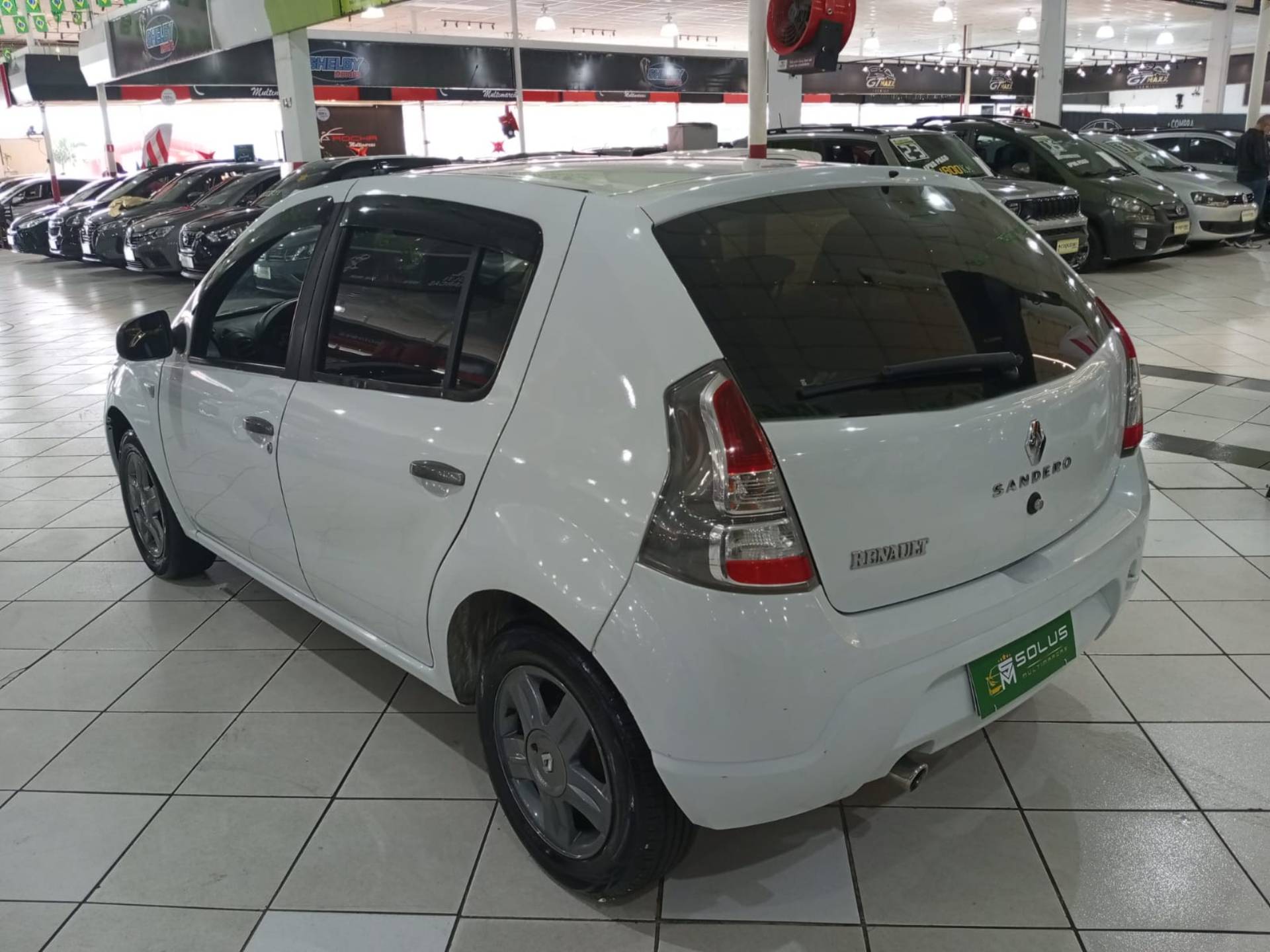 RENAULT SANDERO
