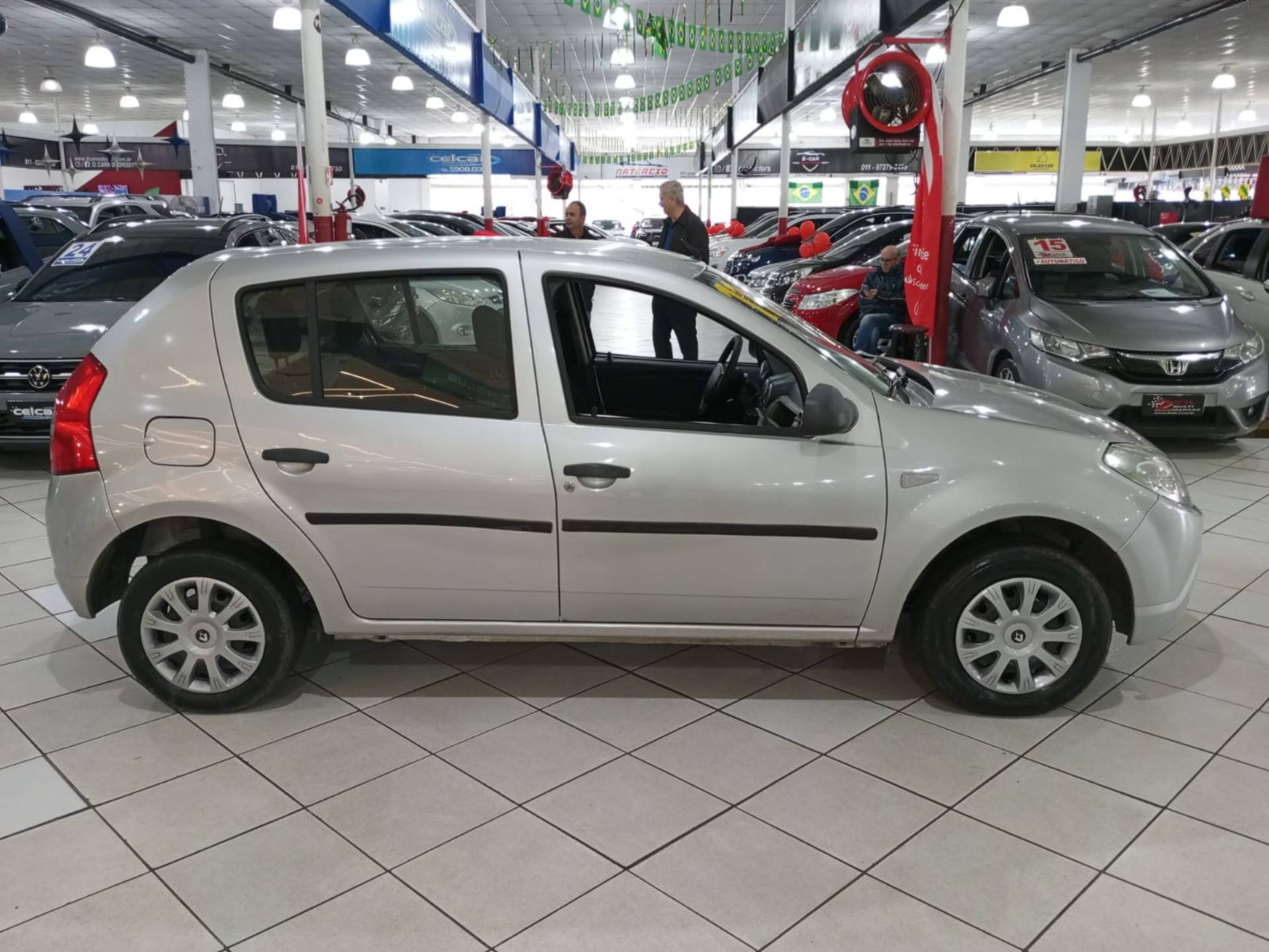 RENAULT SANDERO