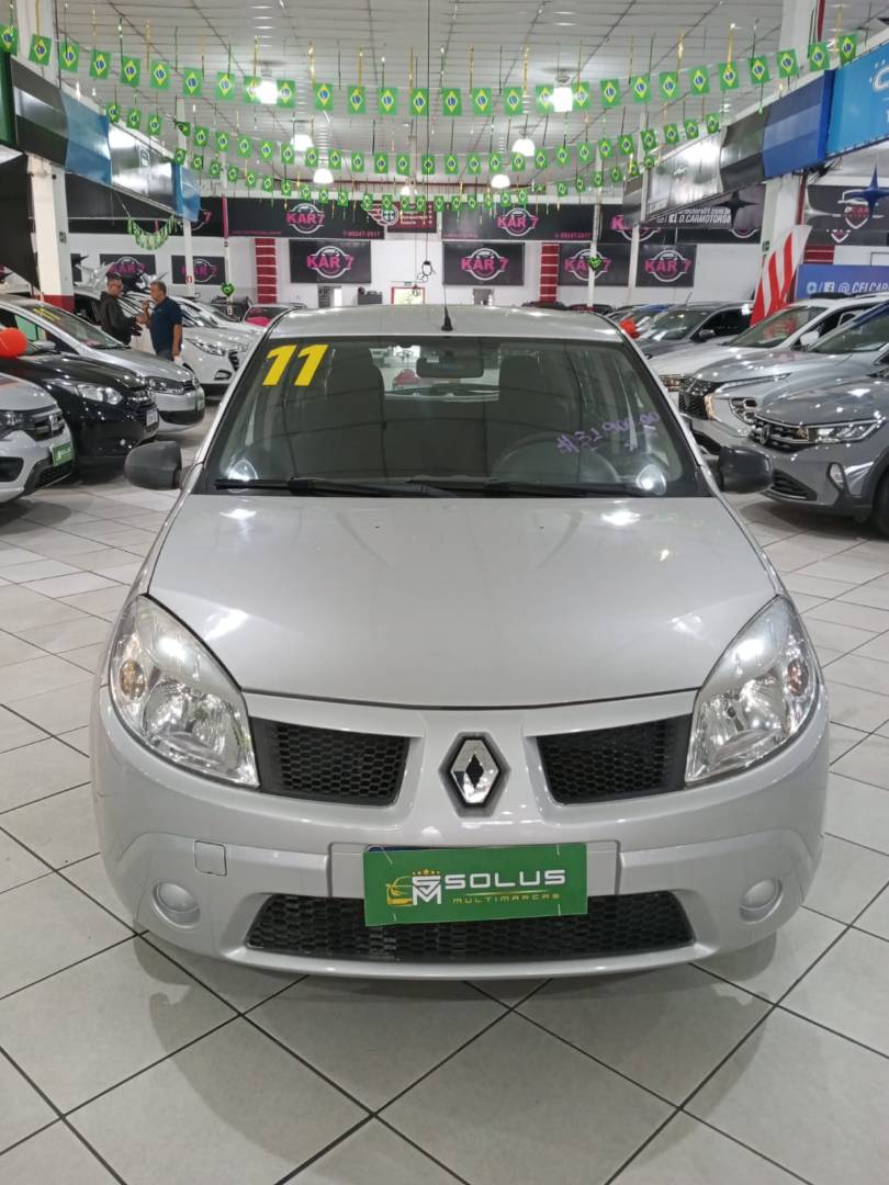 RENAULT SANDERO