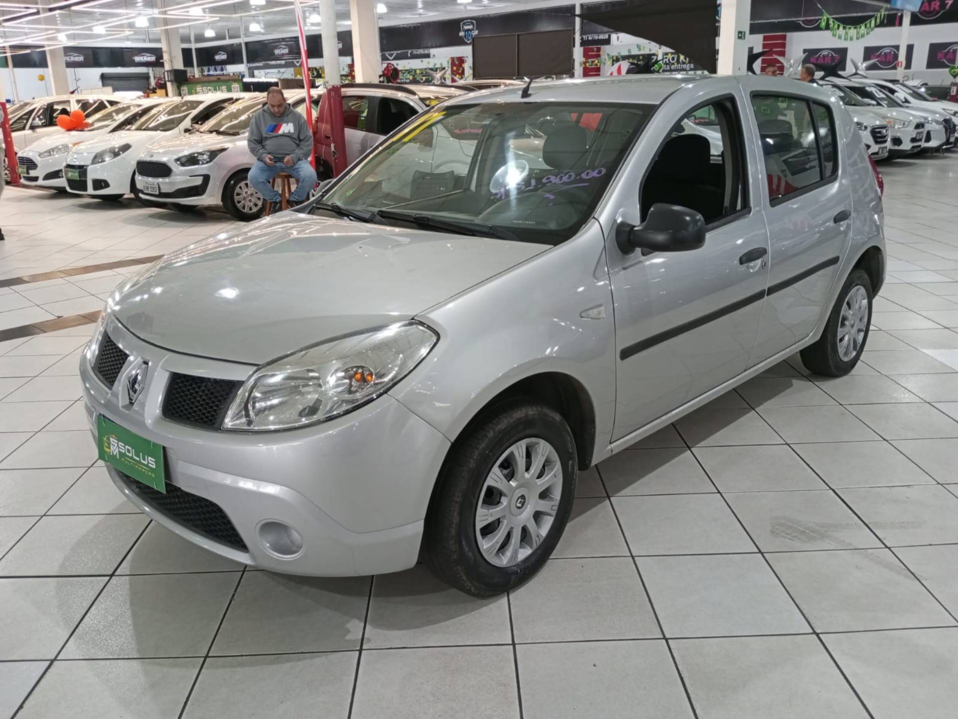 RENAULT SANDERO