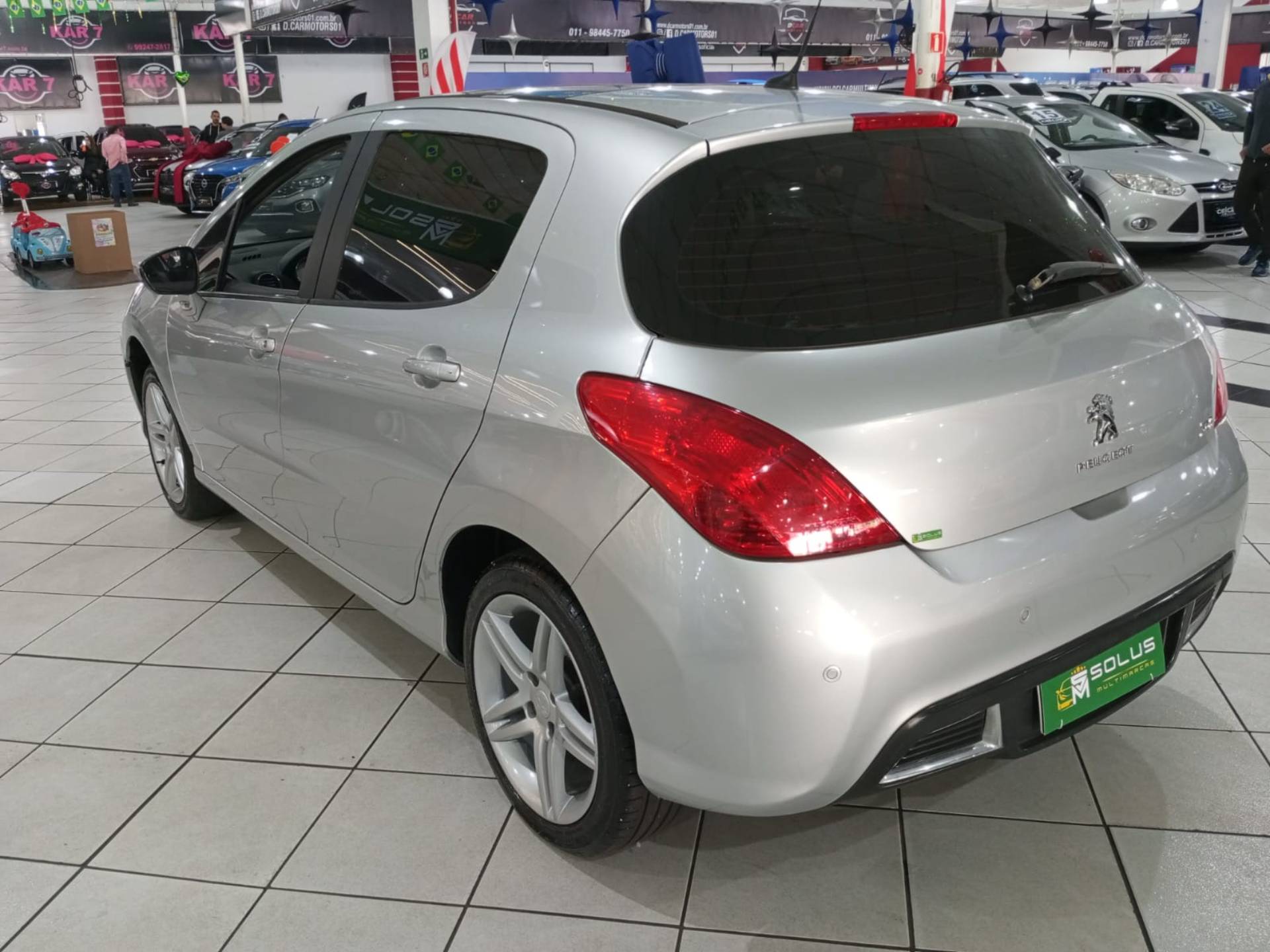 PEUGEOT 308