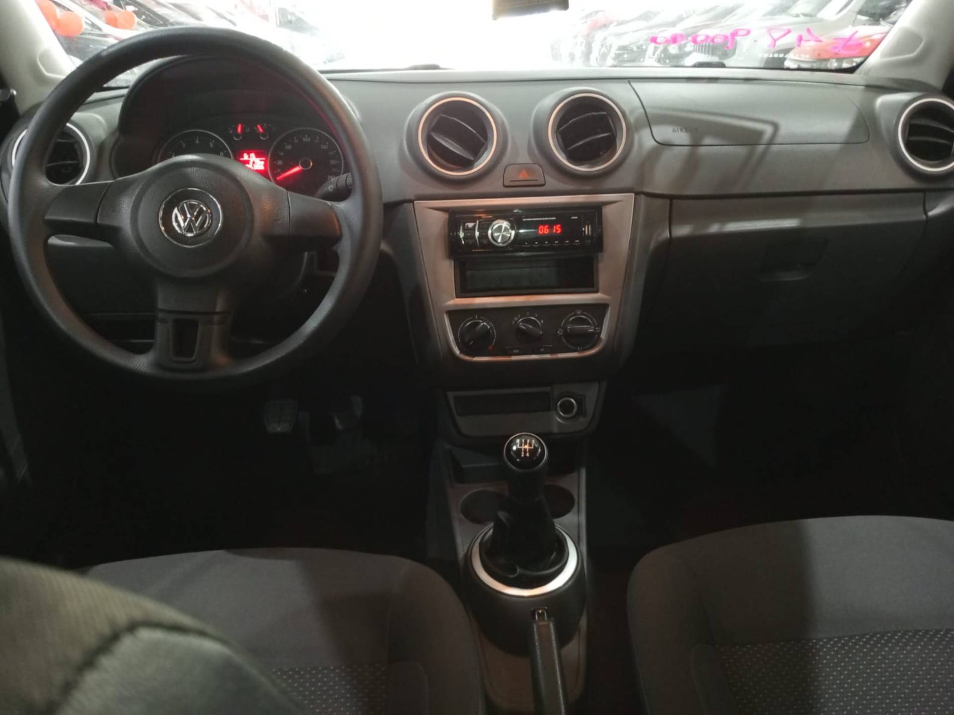 VOLKSWAGEN VOYAGE