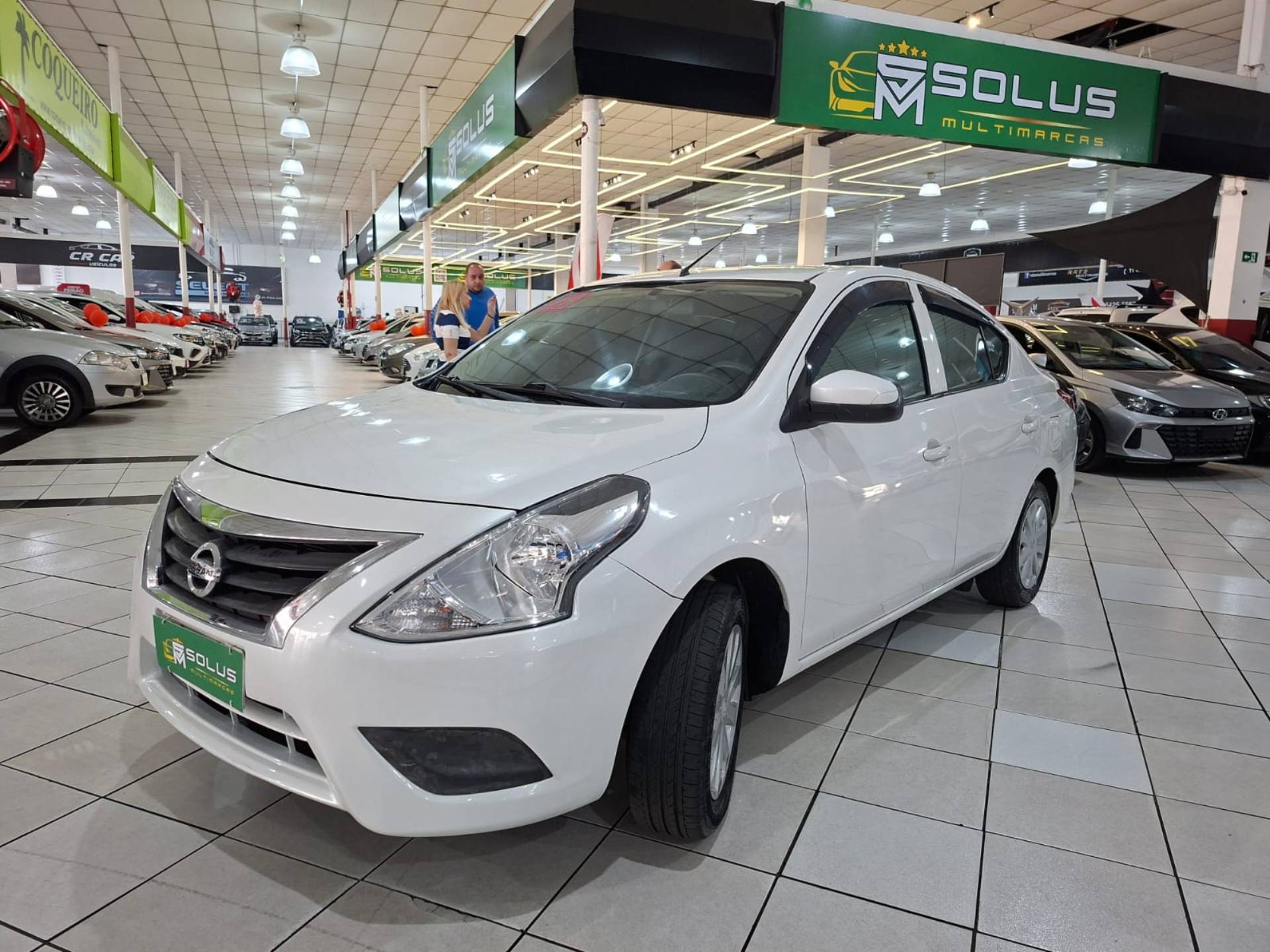 NISSAN VERSA