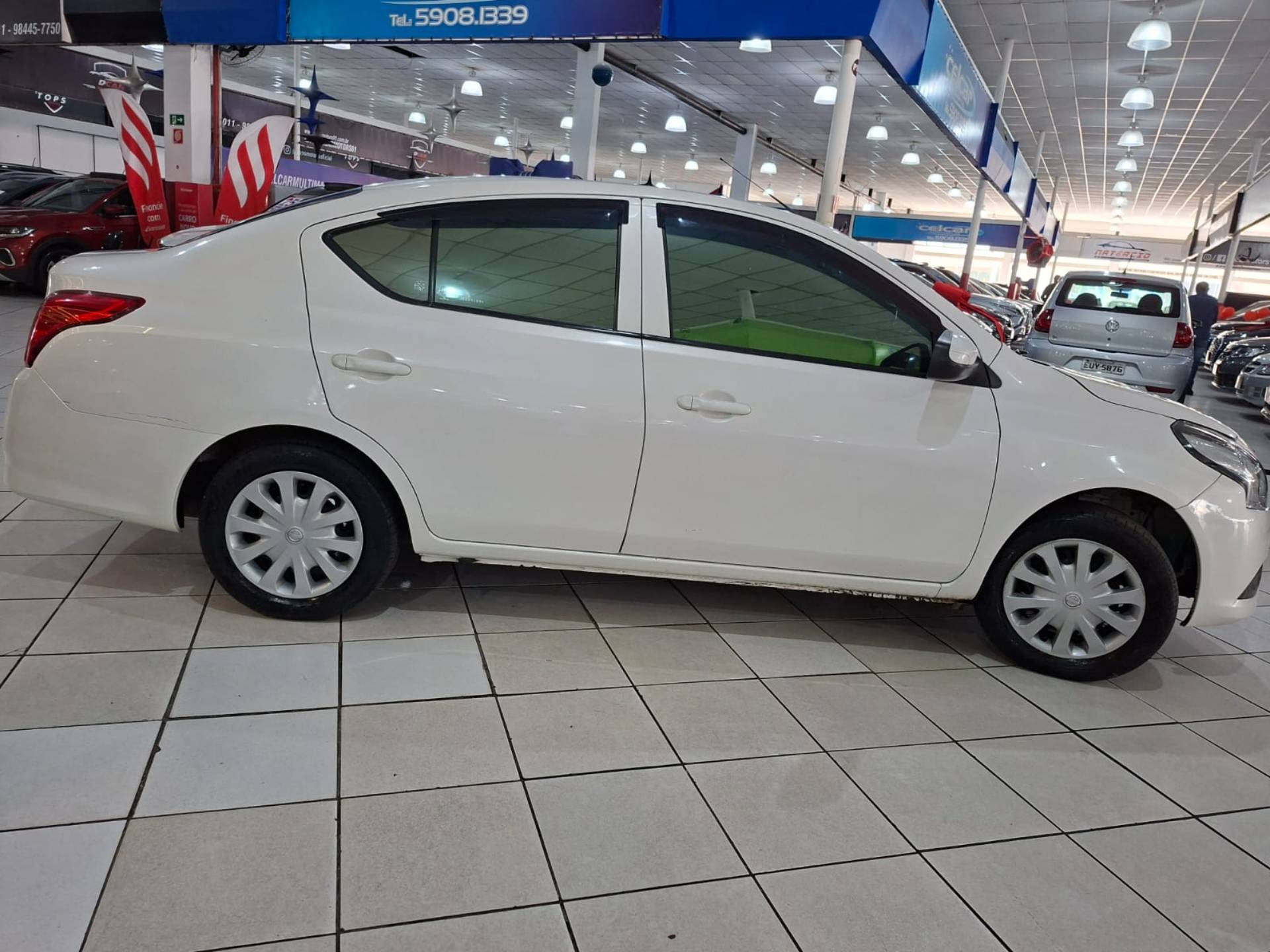 NISSAN VERSA