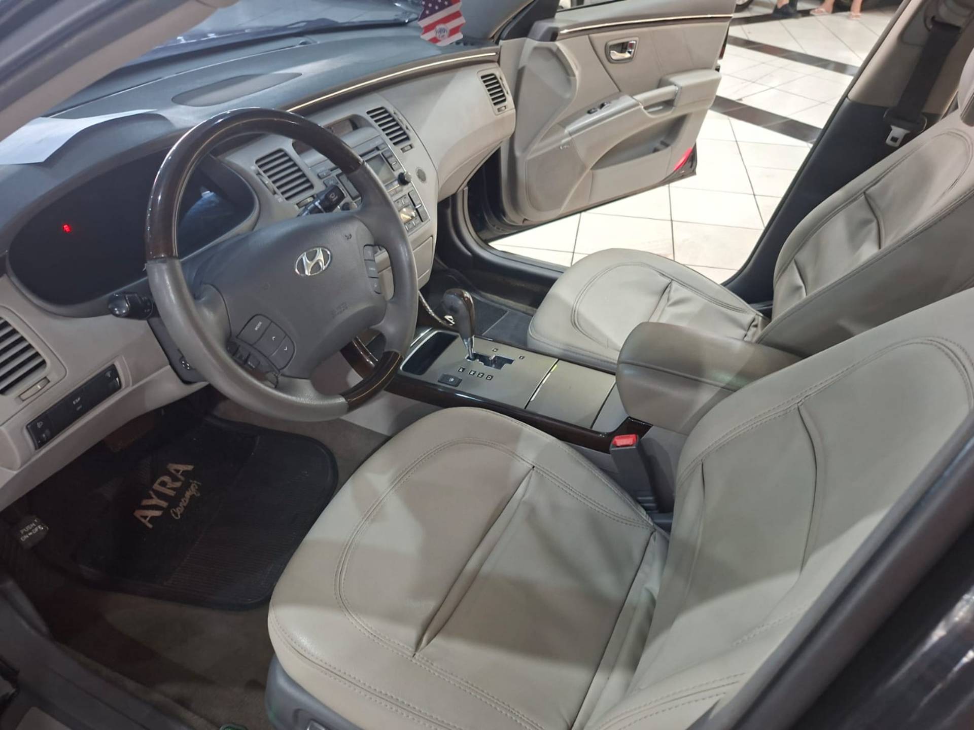 HYUNDAI AZERA