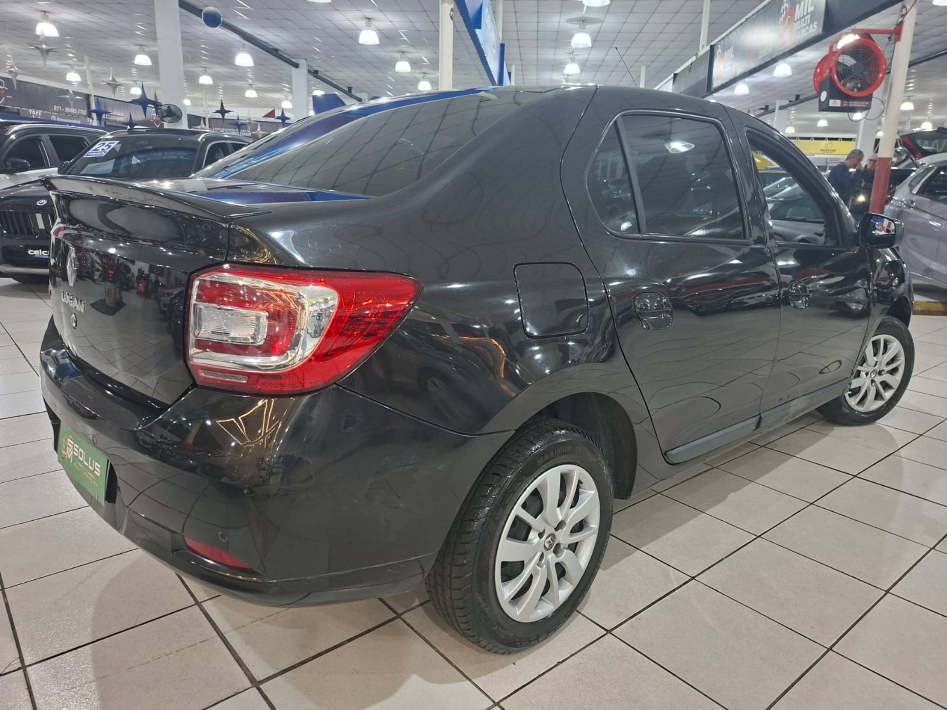 RENAULT LOGAN