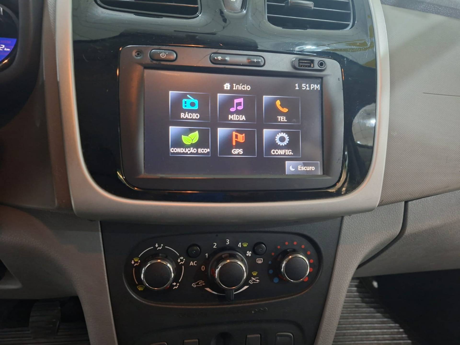 RENAULT LOGAN