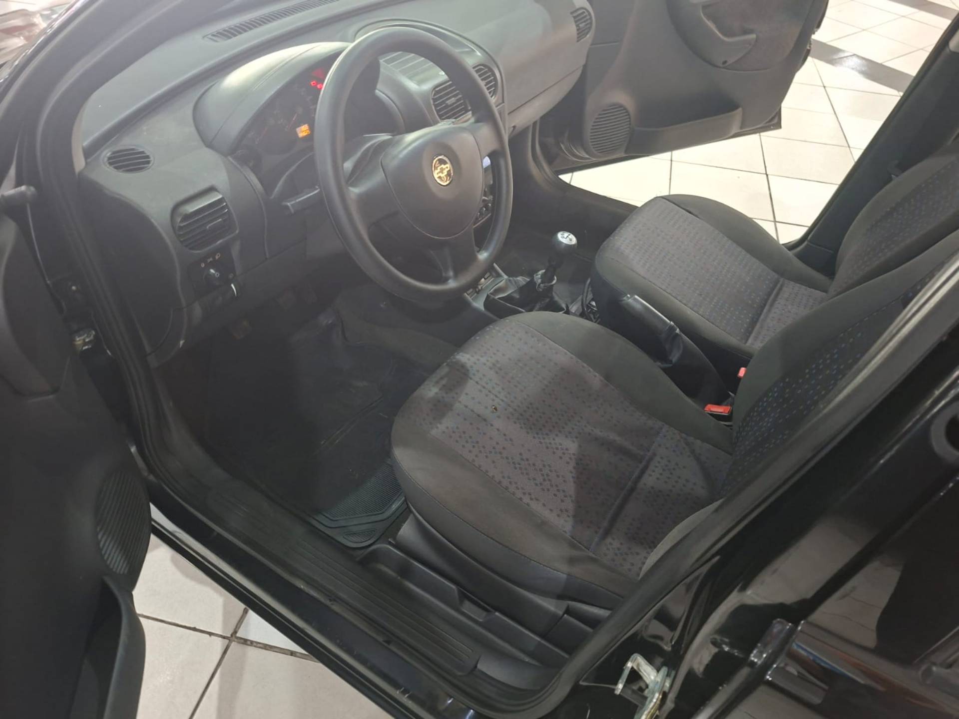 CHEVROLET CORSA