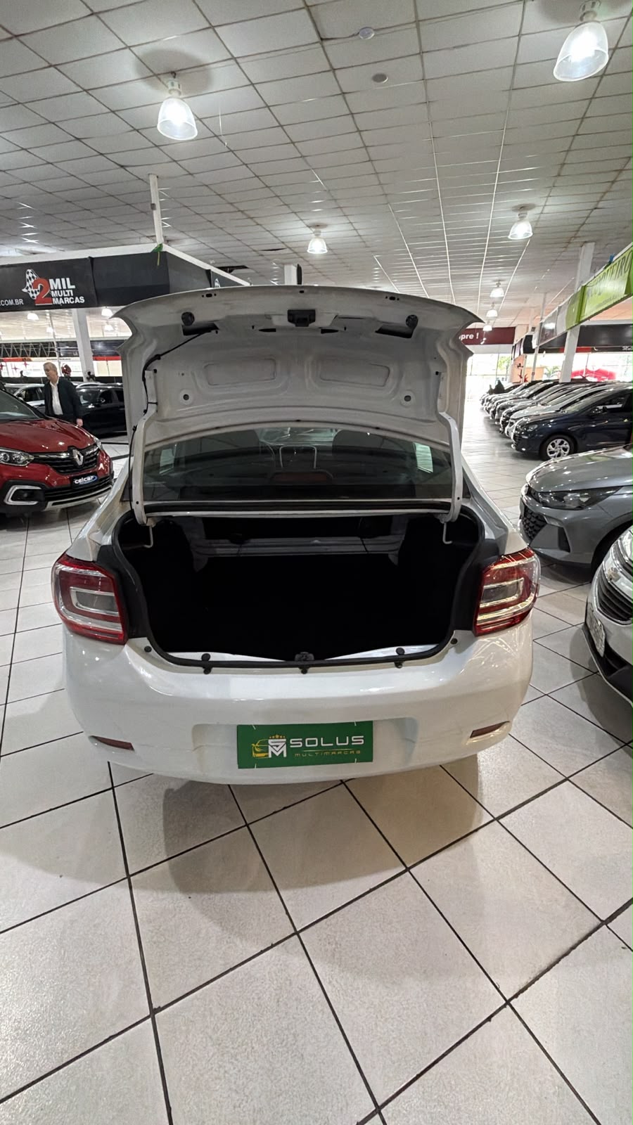 RENAULT LOGAN