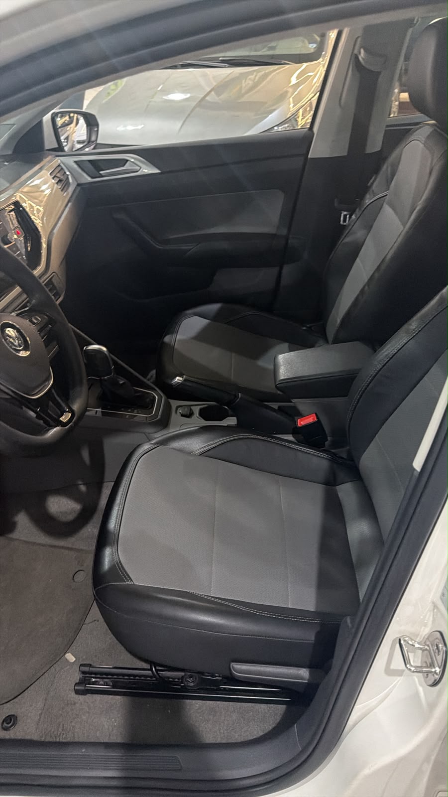 VOLKSWAGEN VIRTUS