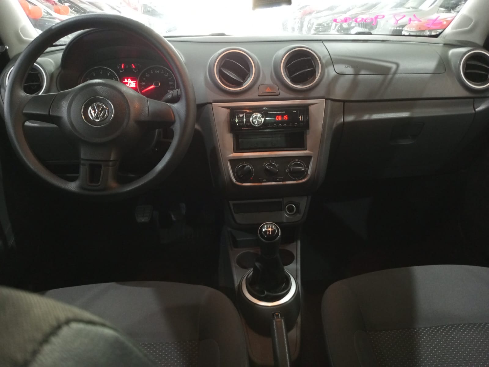 VOLKSWAGEN VOYAGE