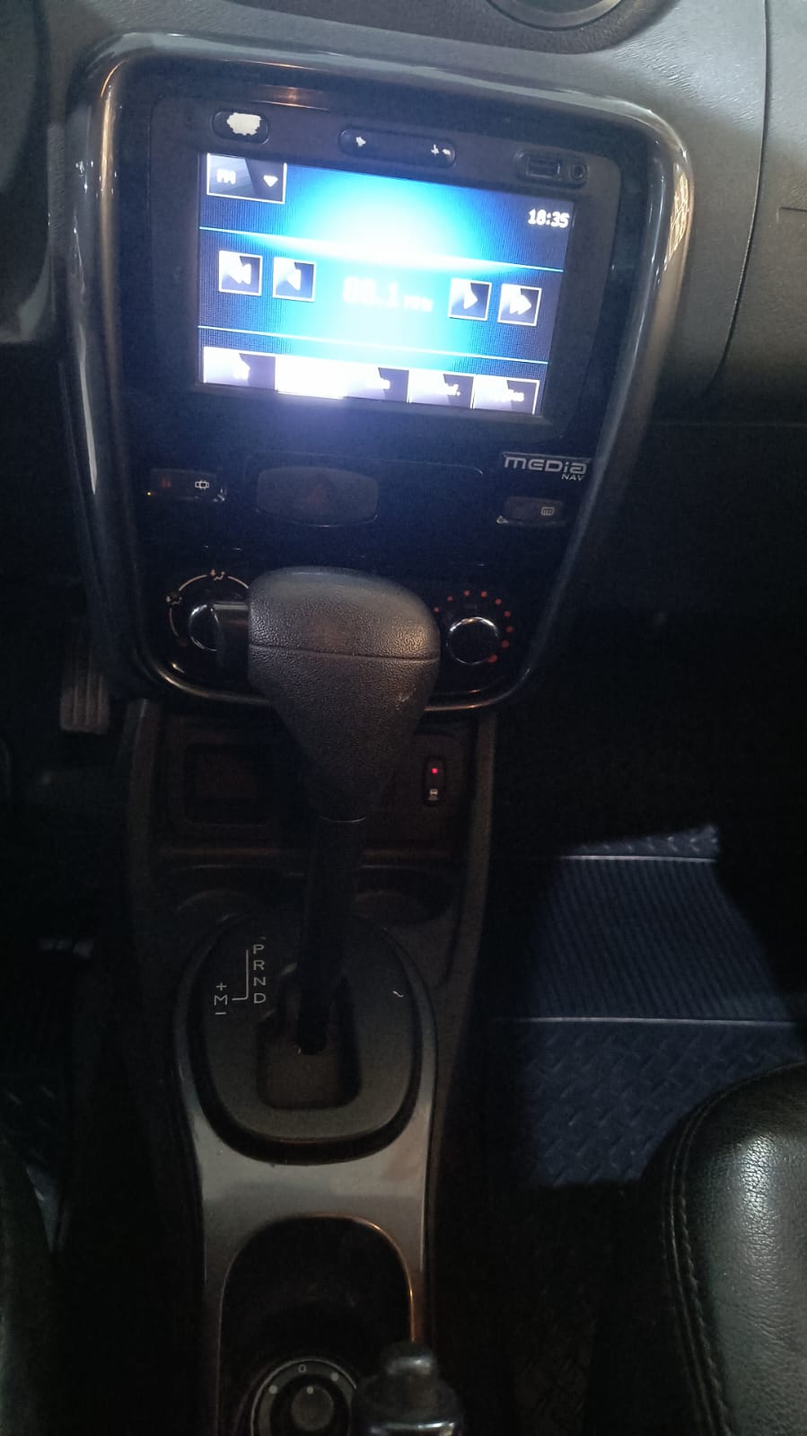 RENAULT DUSTER