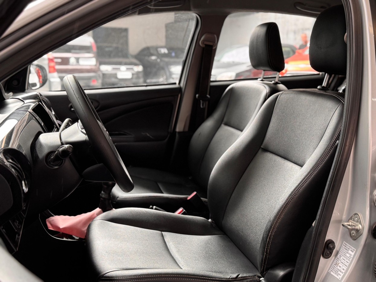 TOYOTA ETIOS