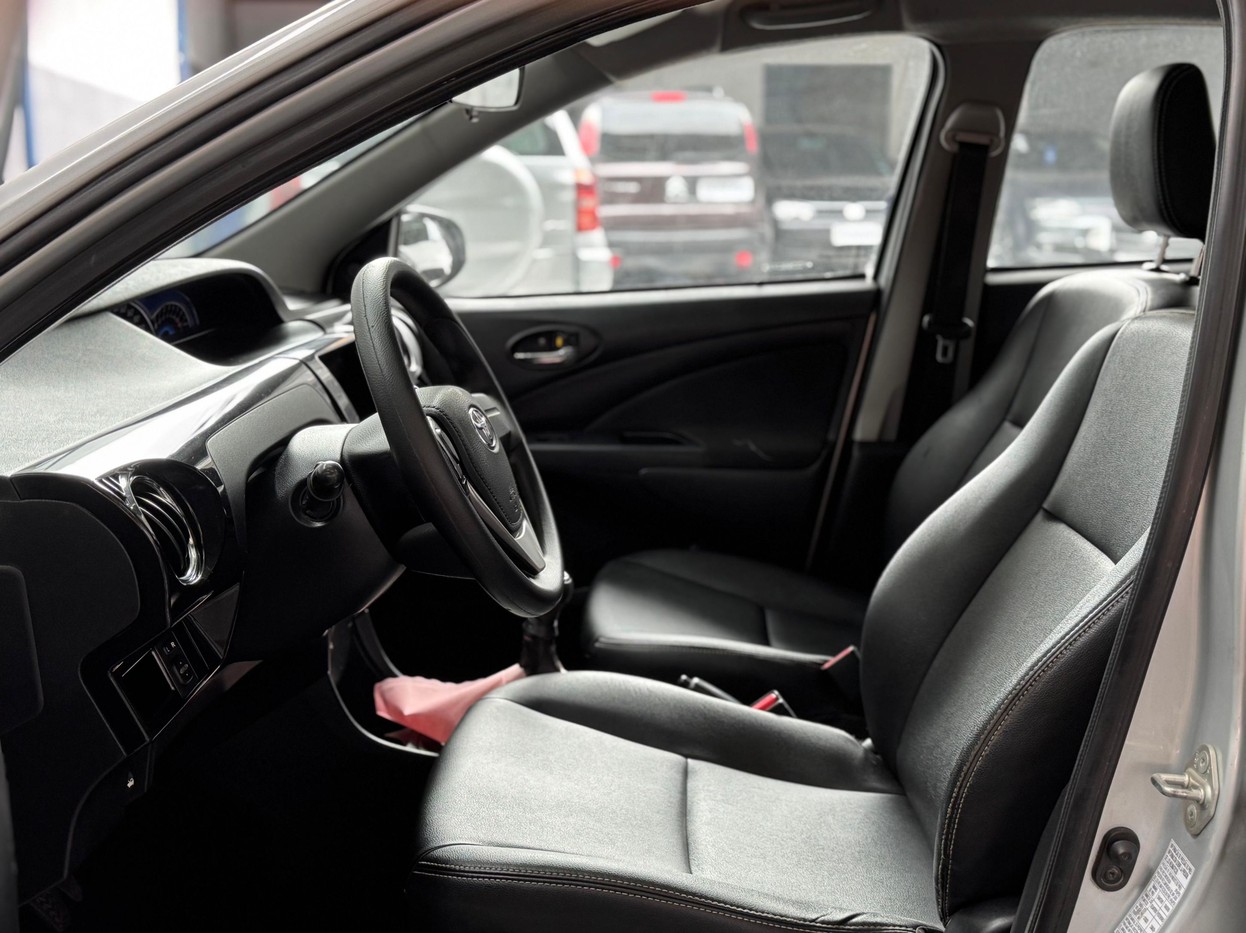 TOYOTA ETIOS