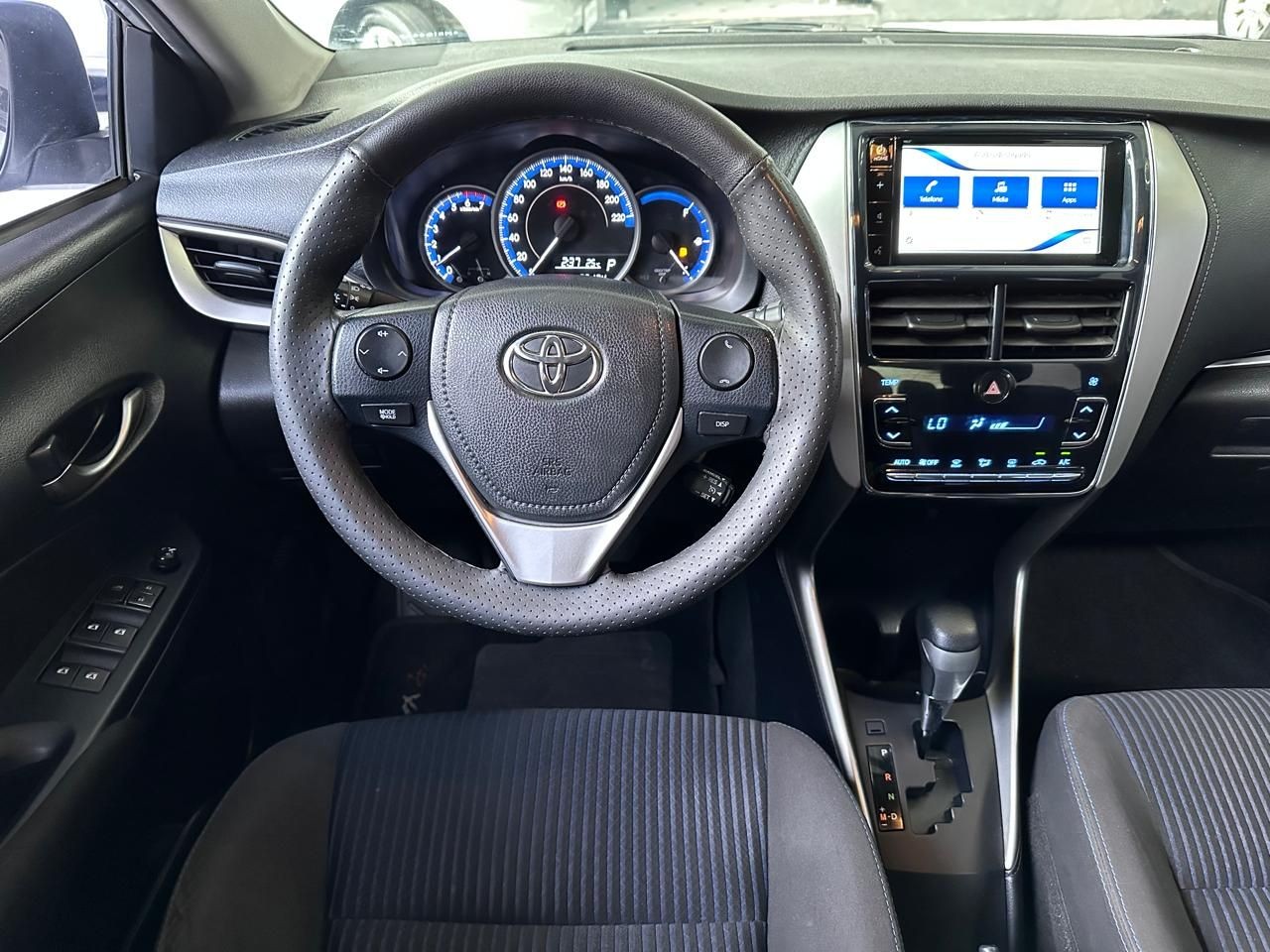 TOYOTA YARIS