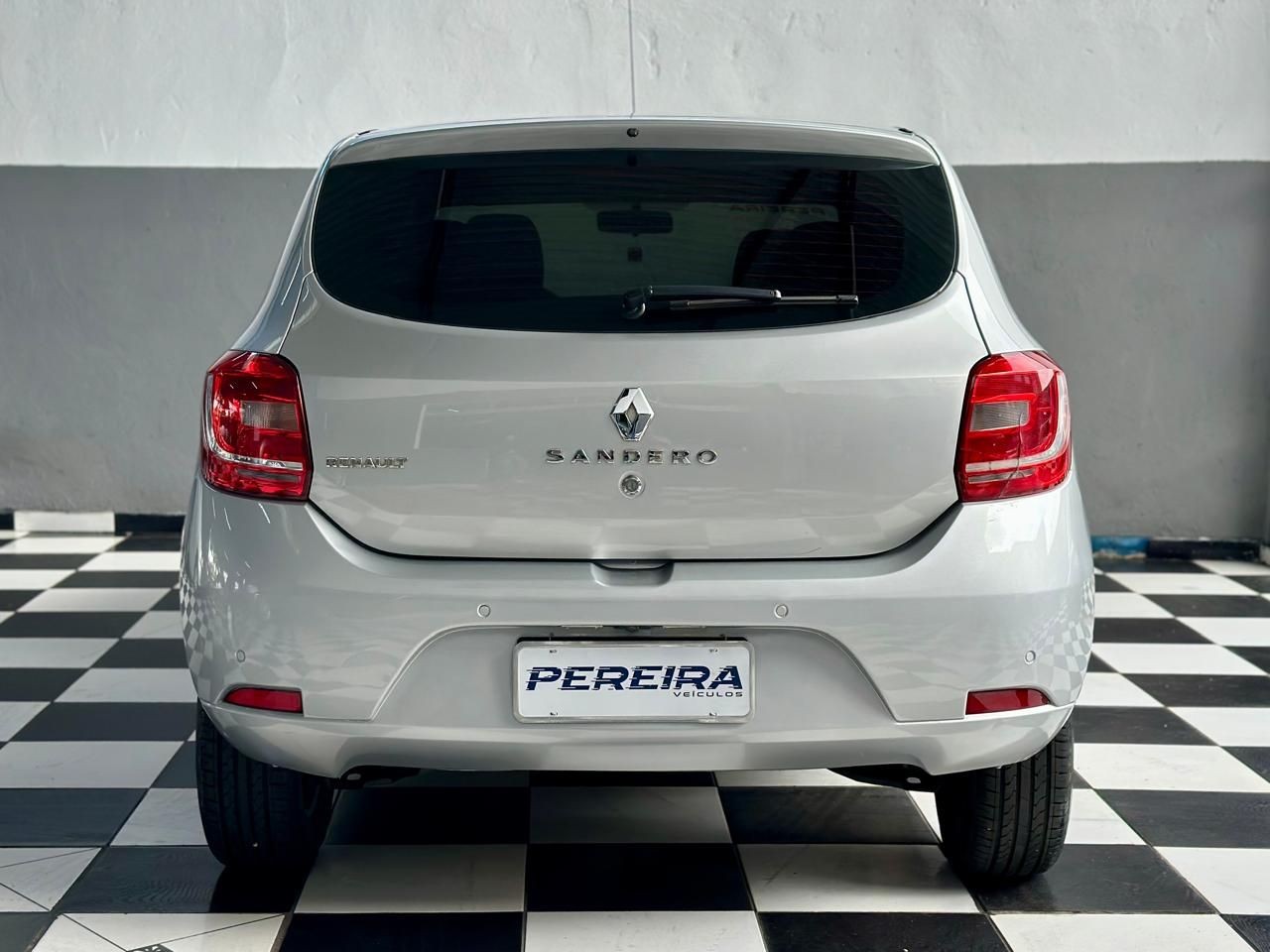RENAULT SANDERO