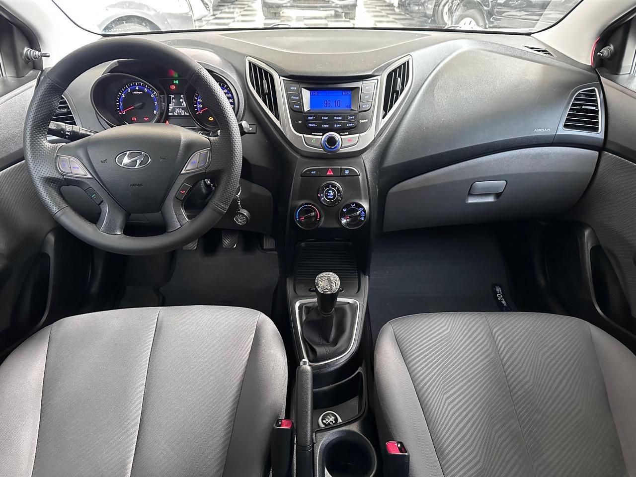 HYUNDAI HB20S