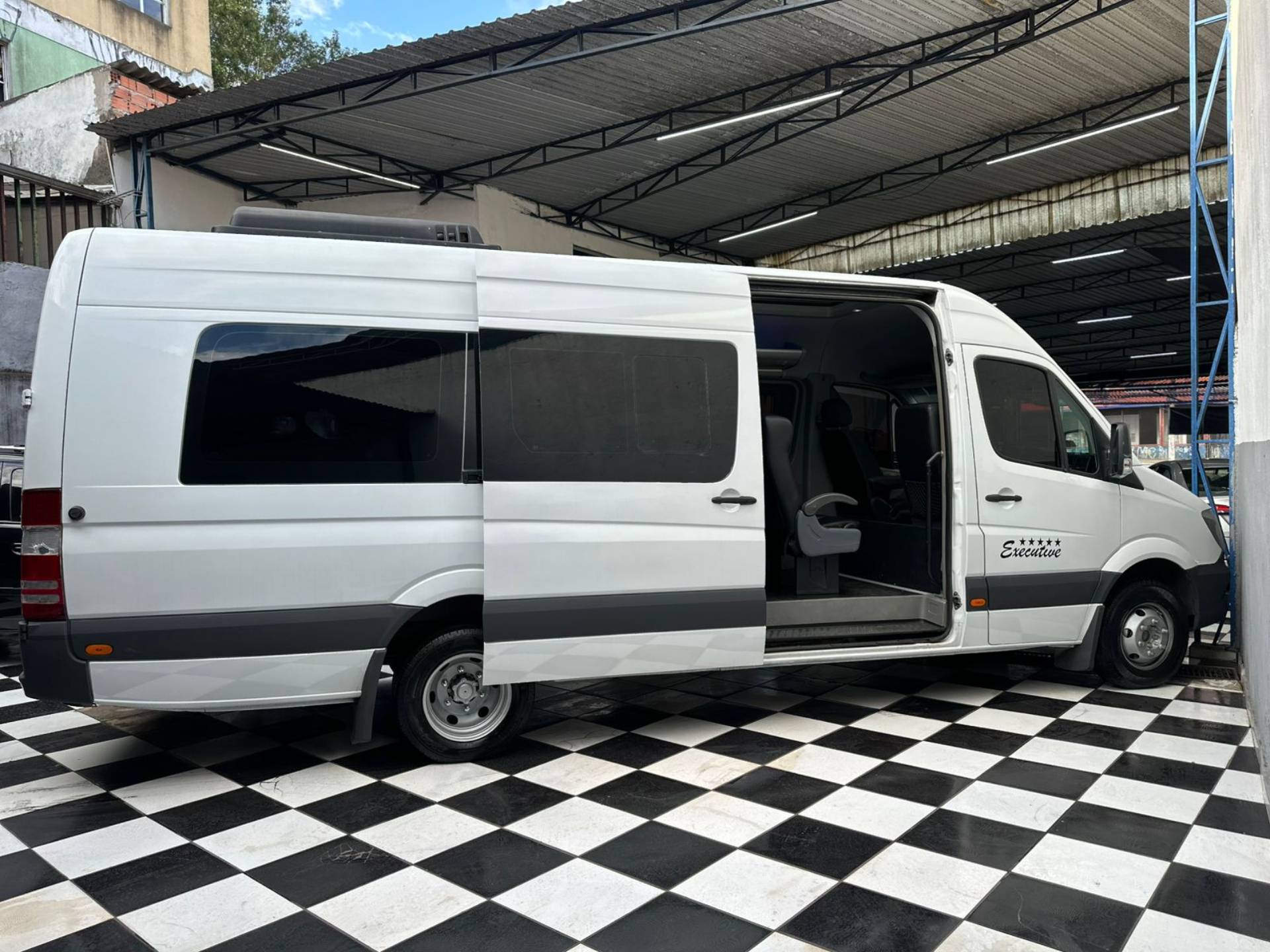 MERCEDES-BENZ SPRINTER