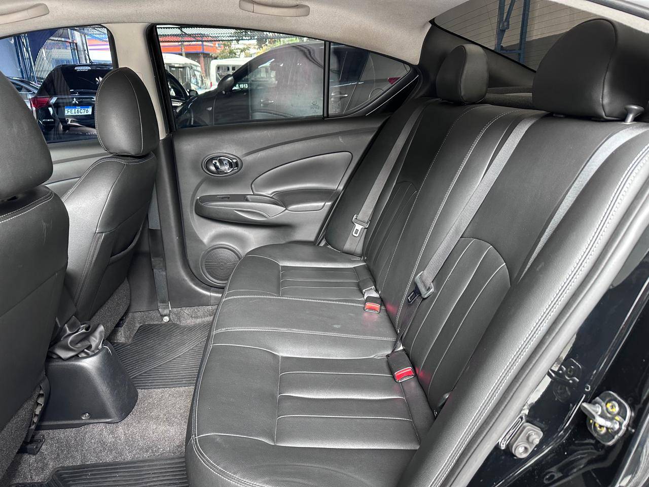 NISSAN VERSA