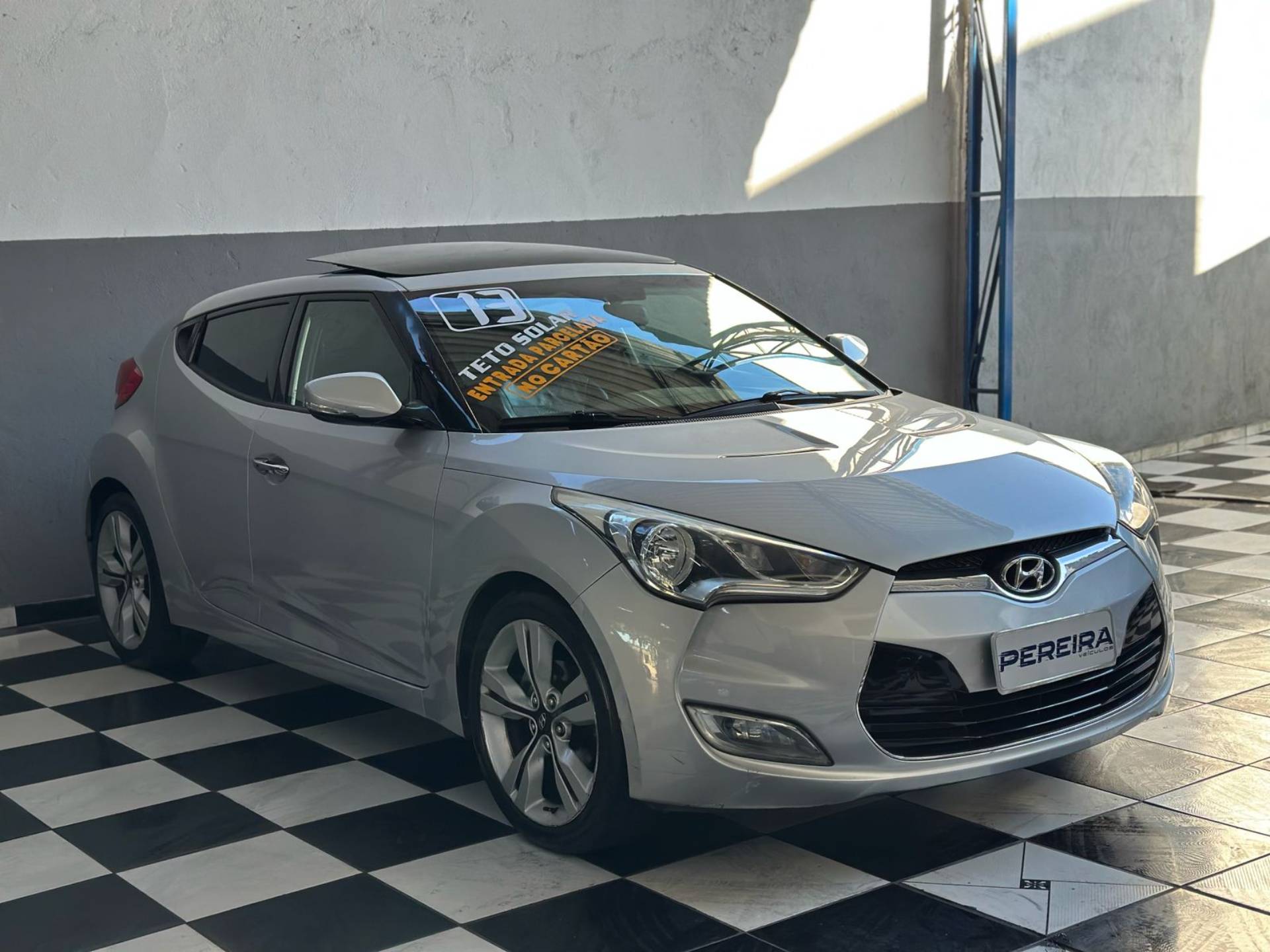 HYUNDAI VELOSTER