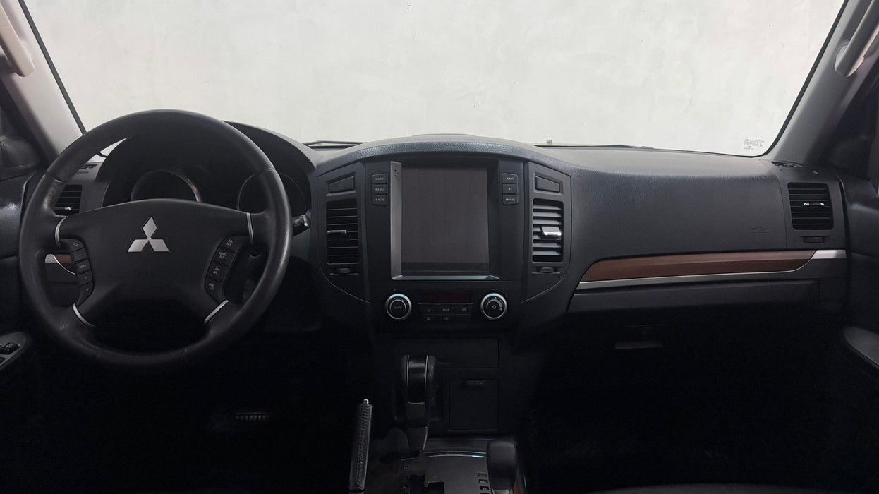 PAJERO FULL 3.8 HPE 4X4 V6 24V