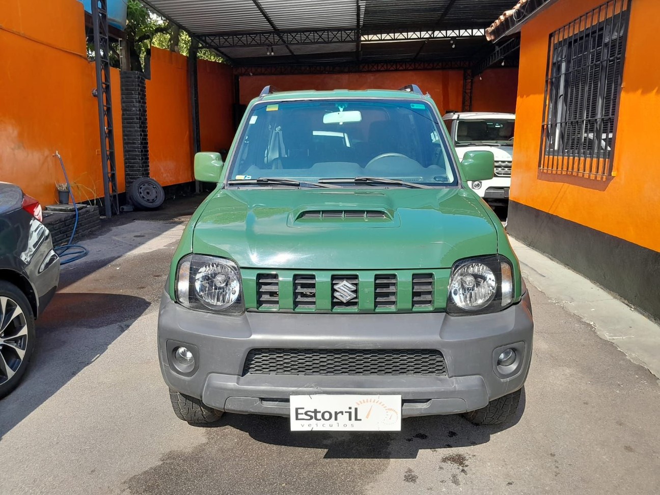 Car Image 14