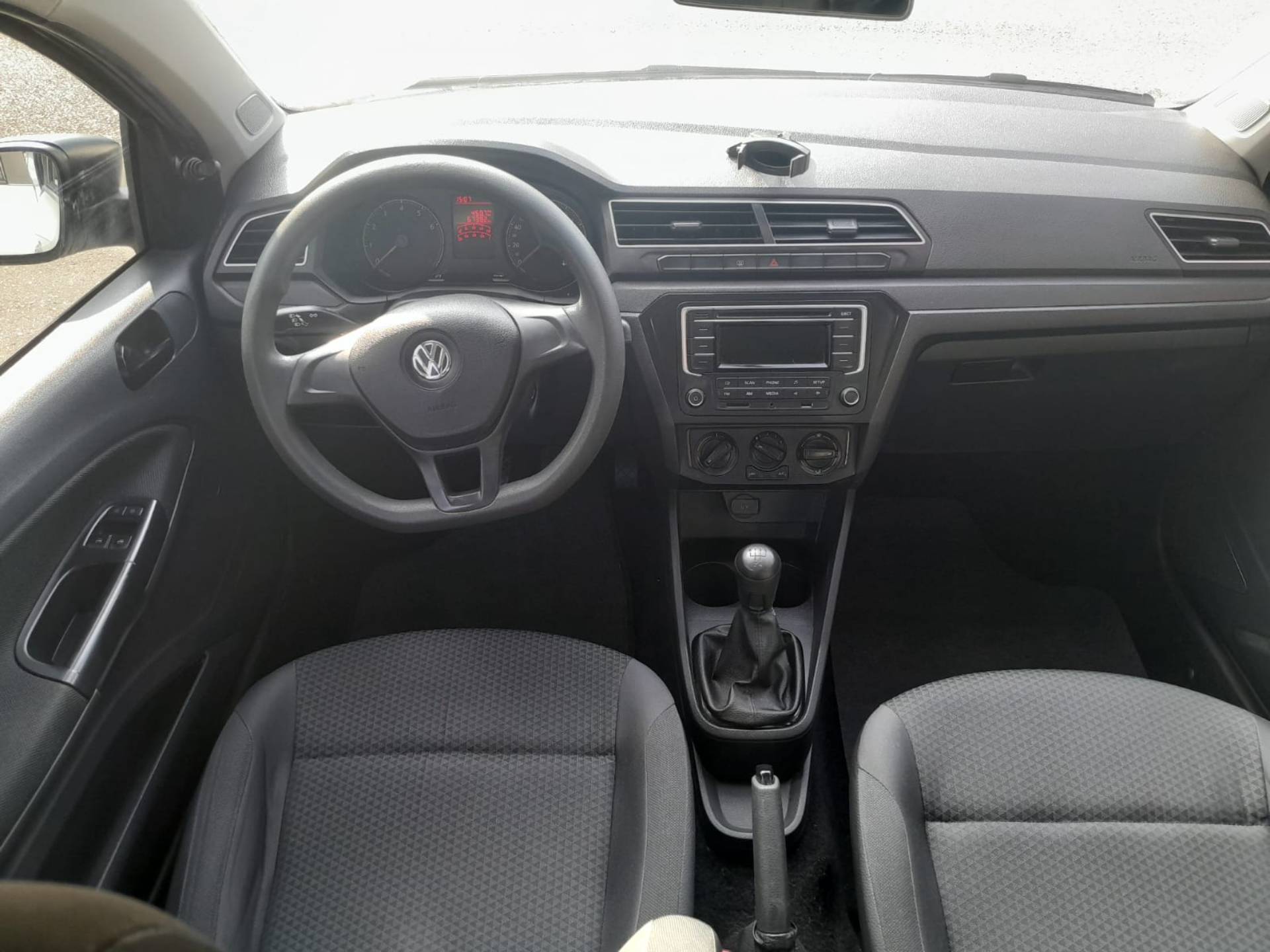 VOLKSWAGEN VOYAGE