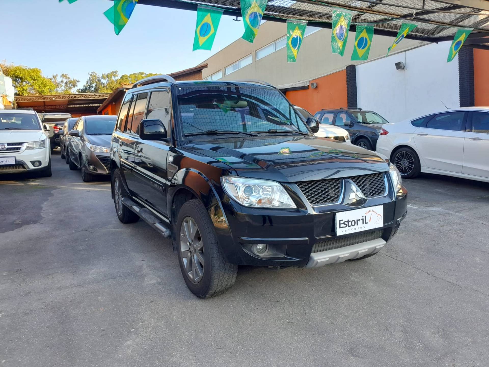 MITSUBISHI PAJERO TR4
