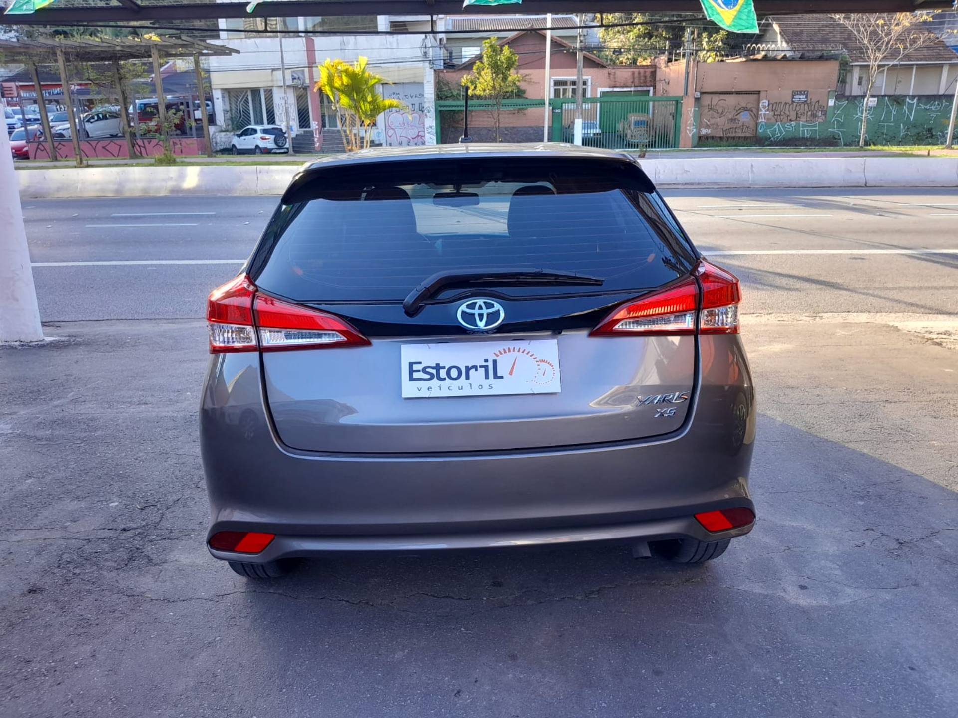 TOYOTA YARIS
