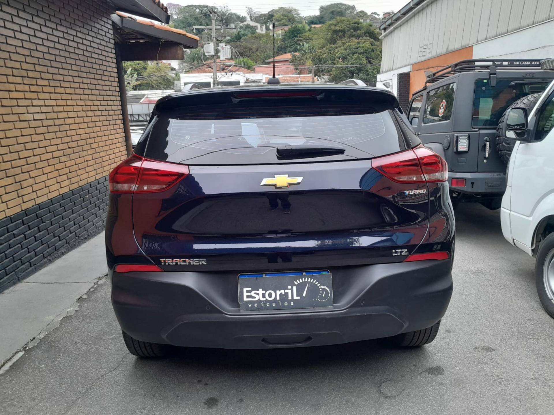 CHEVROLET TRACKER