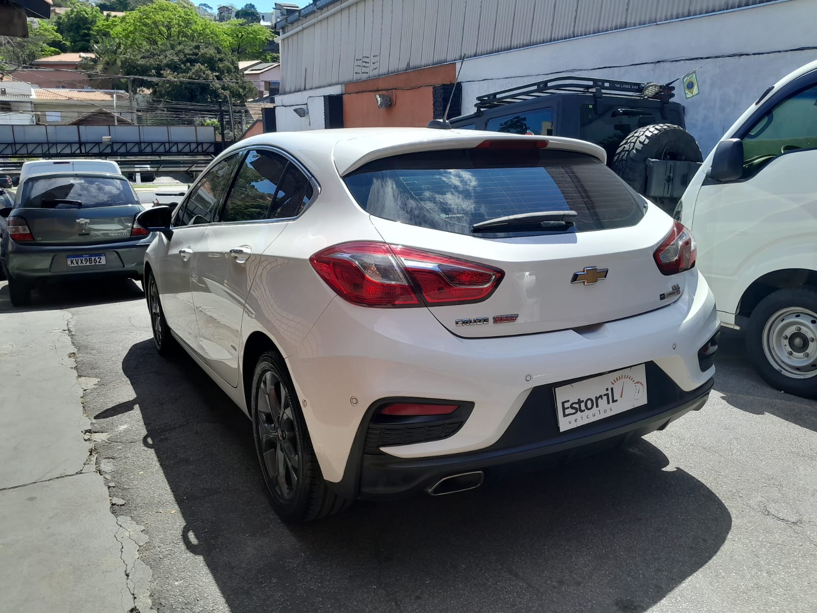 CHEVROLET CRUZE