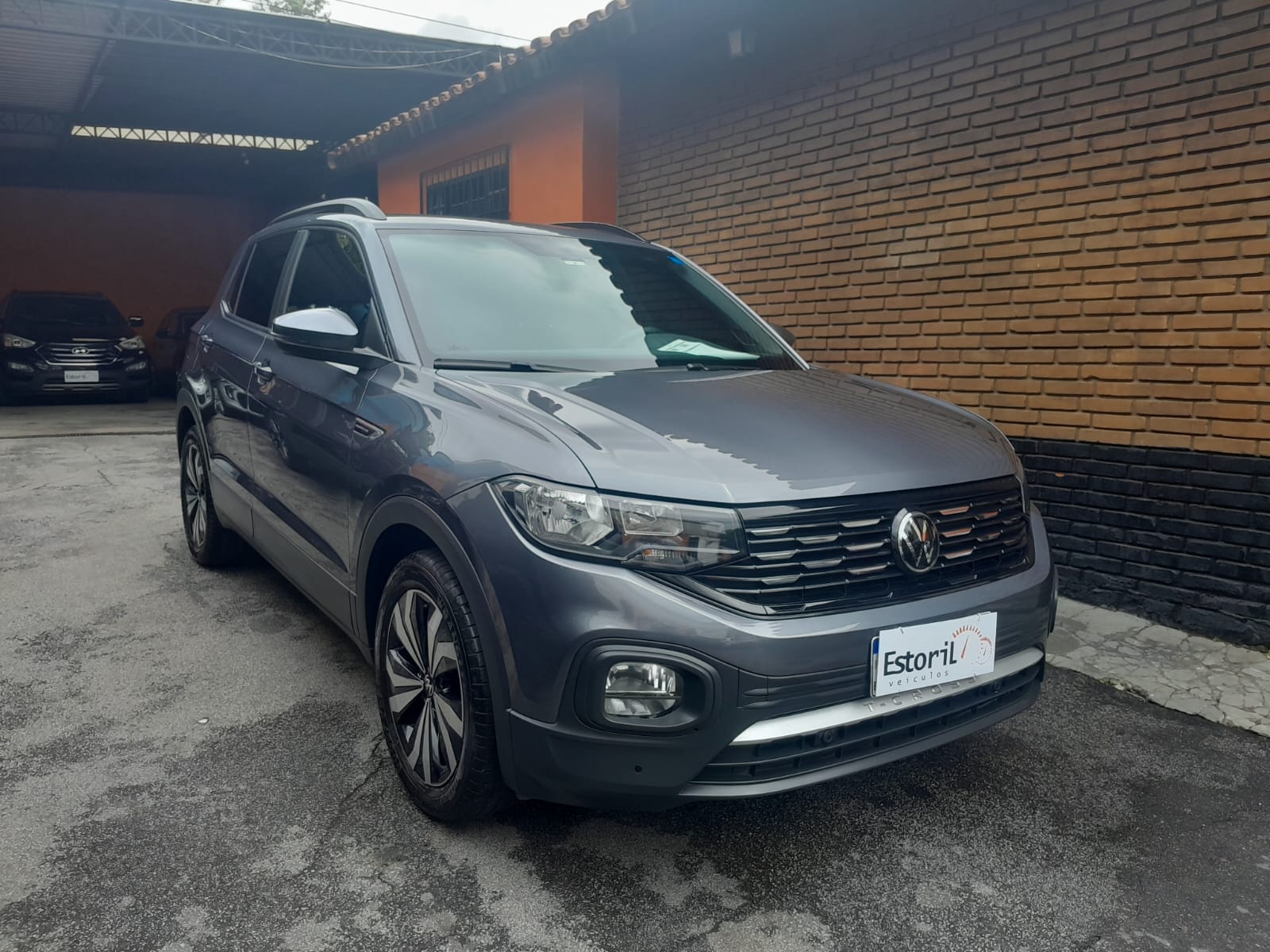 VOLKSWAGEN T-CROSS