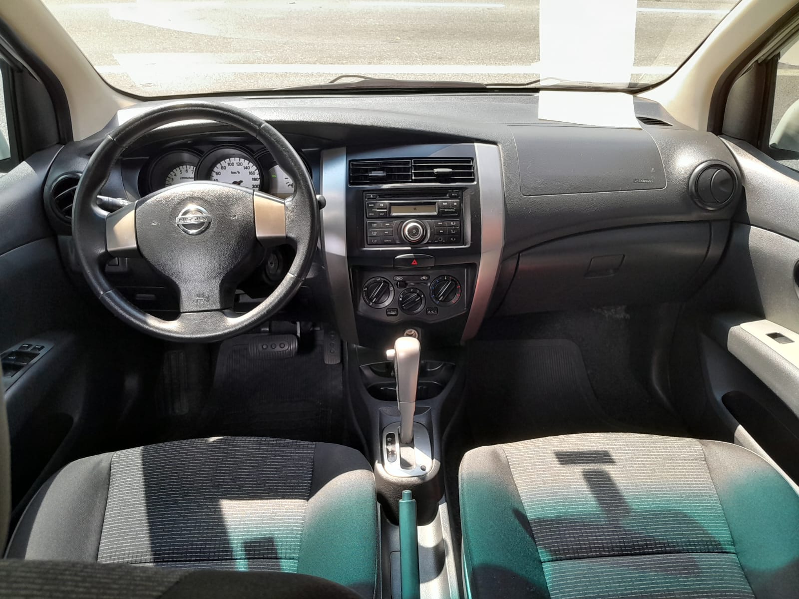 NISSAN LIVINA
