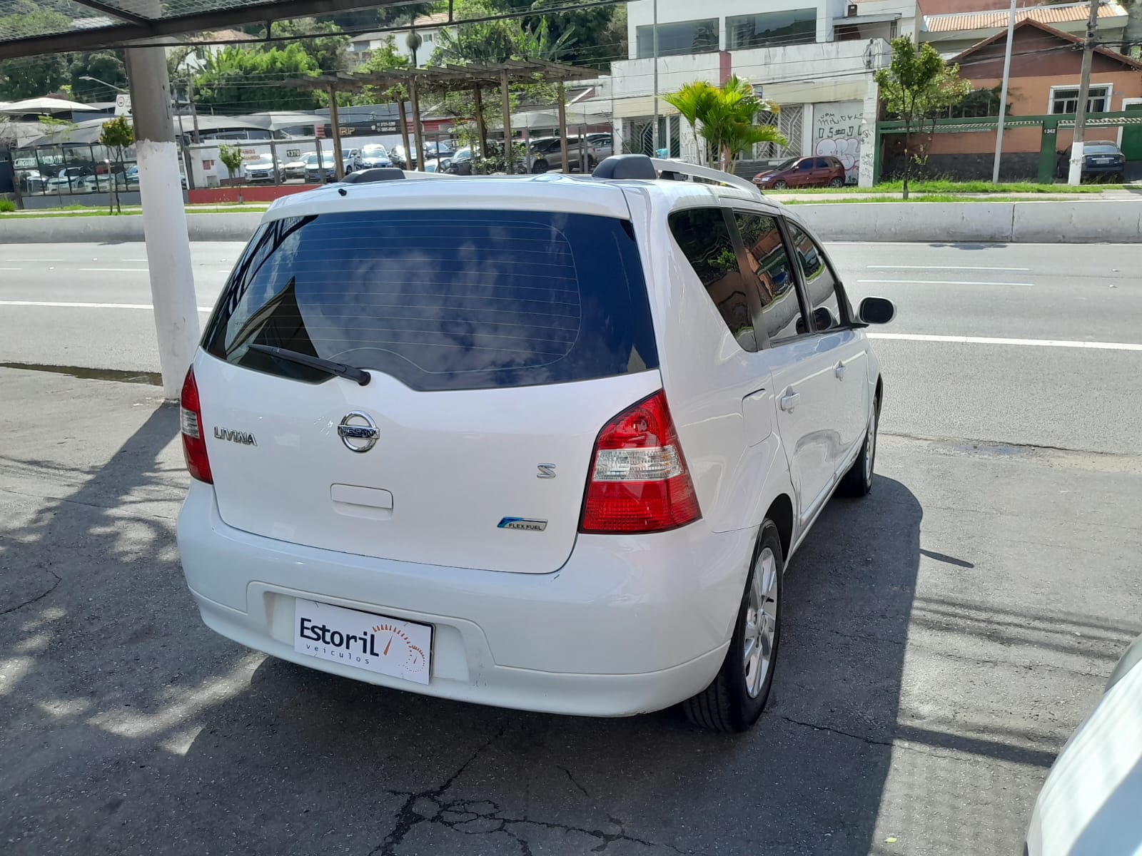 NISSAN LIVINA