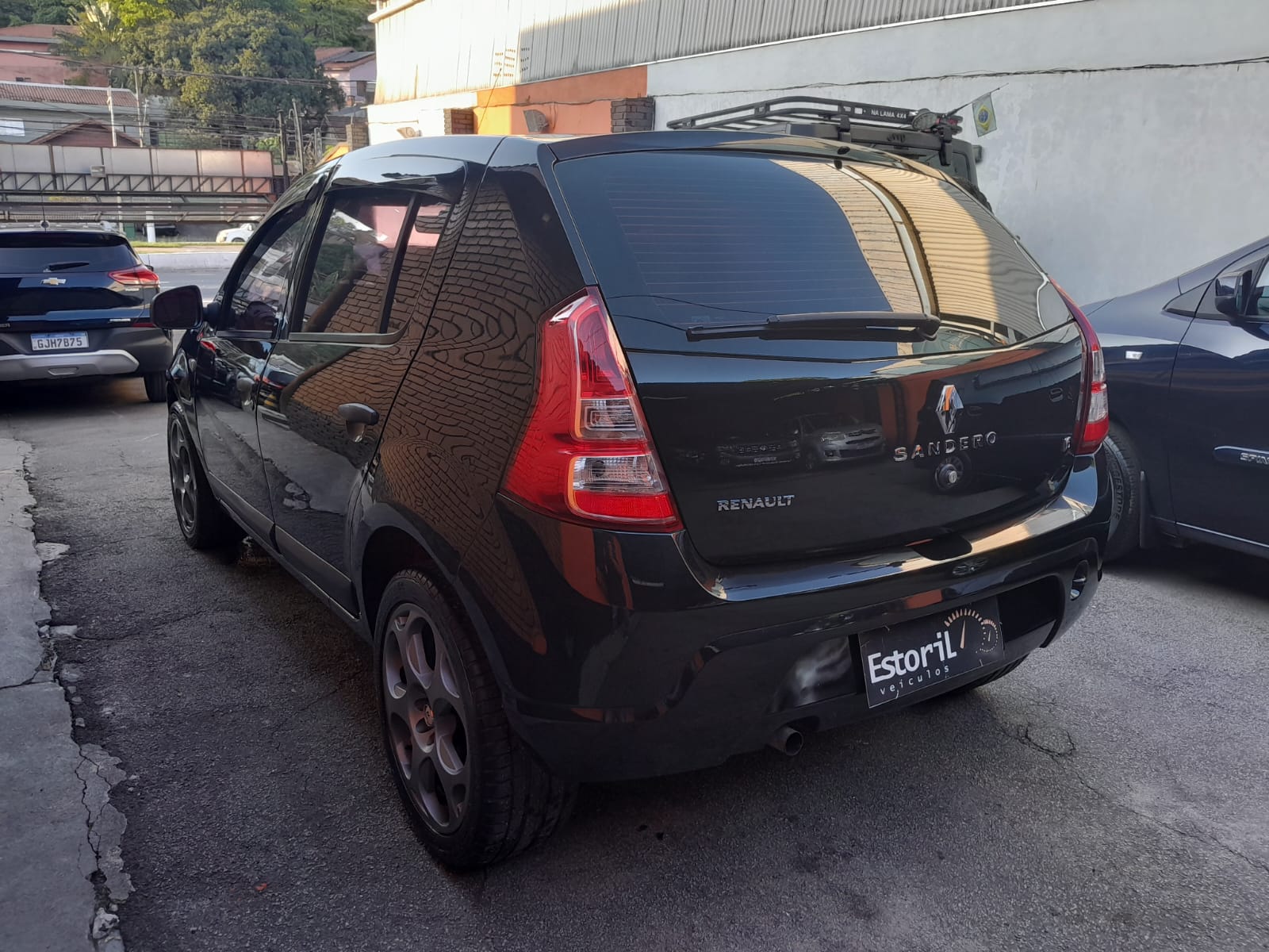 RENAULT SANDERO