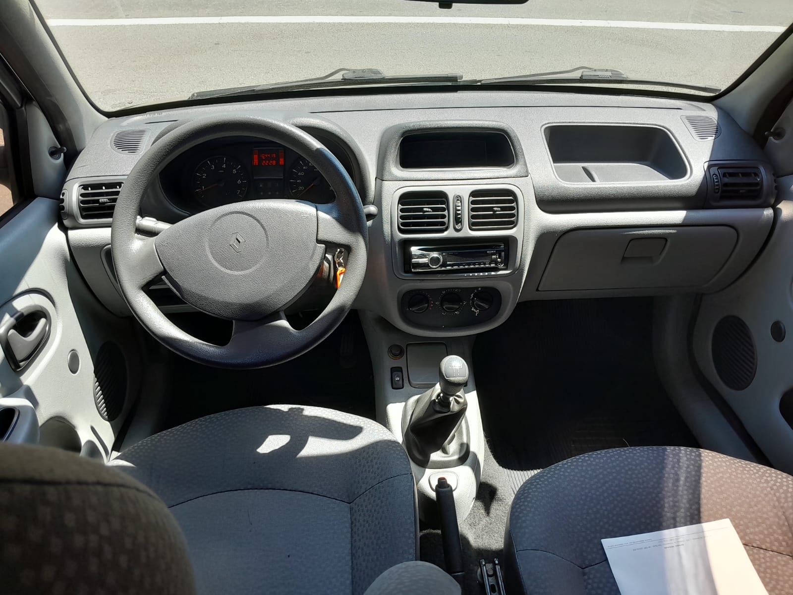 RENAULT CLIO