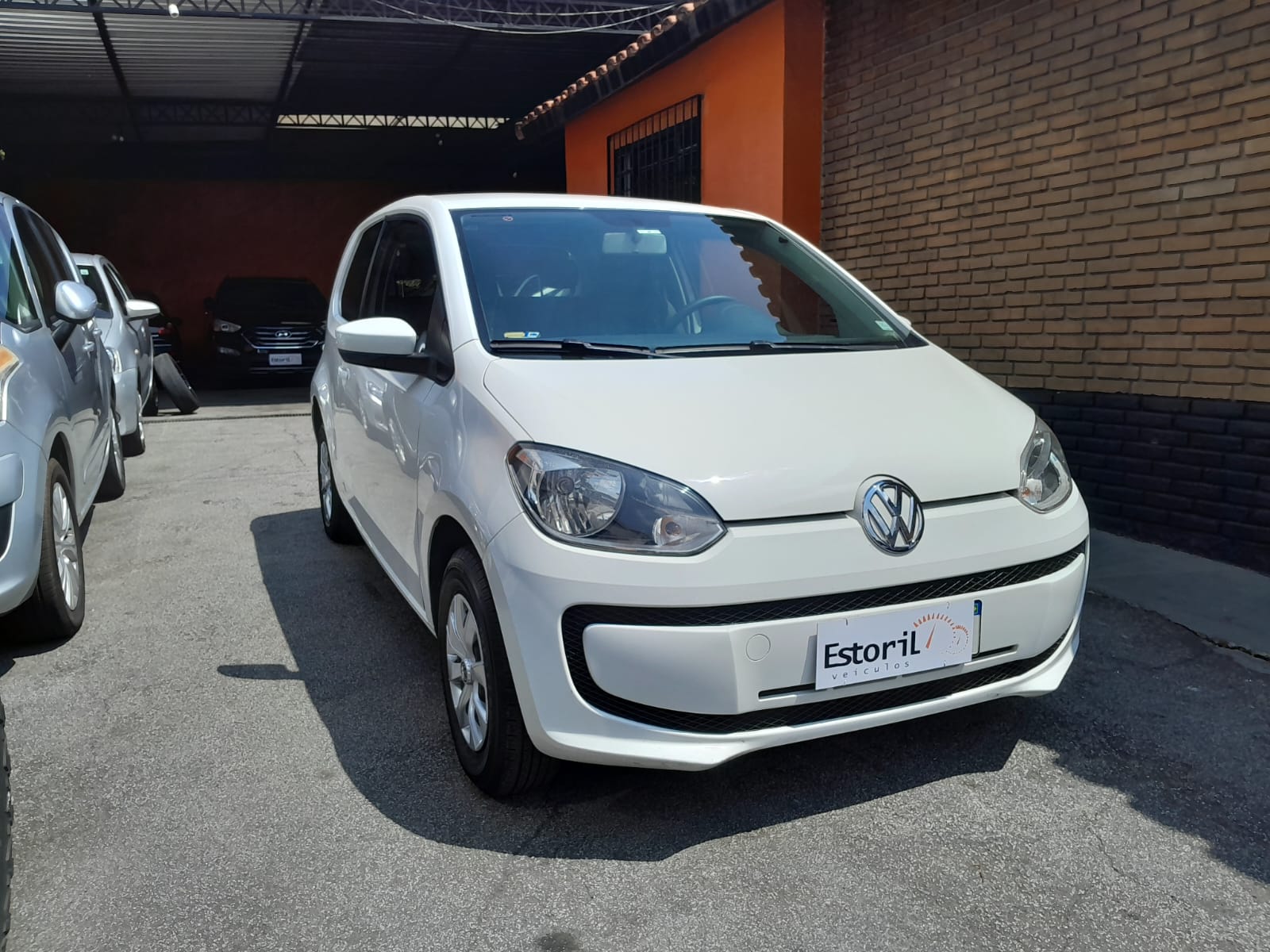 VOLKSWAGEN UP